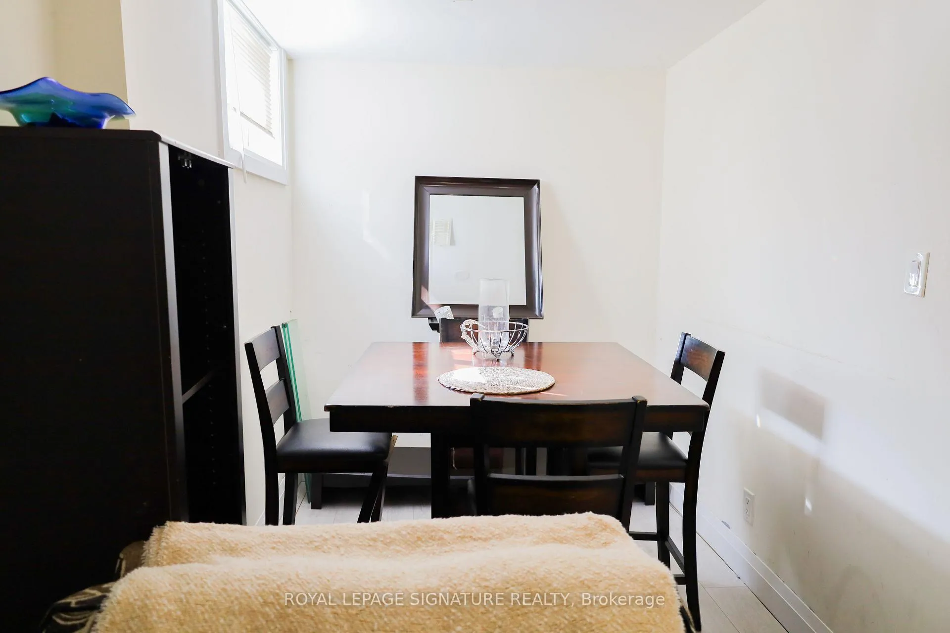 Photo 11 of Unit Basement Apt1, 273 Centre Street, Brampton, Brampton North — HOMEH
