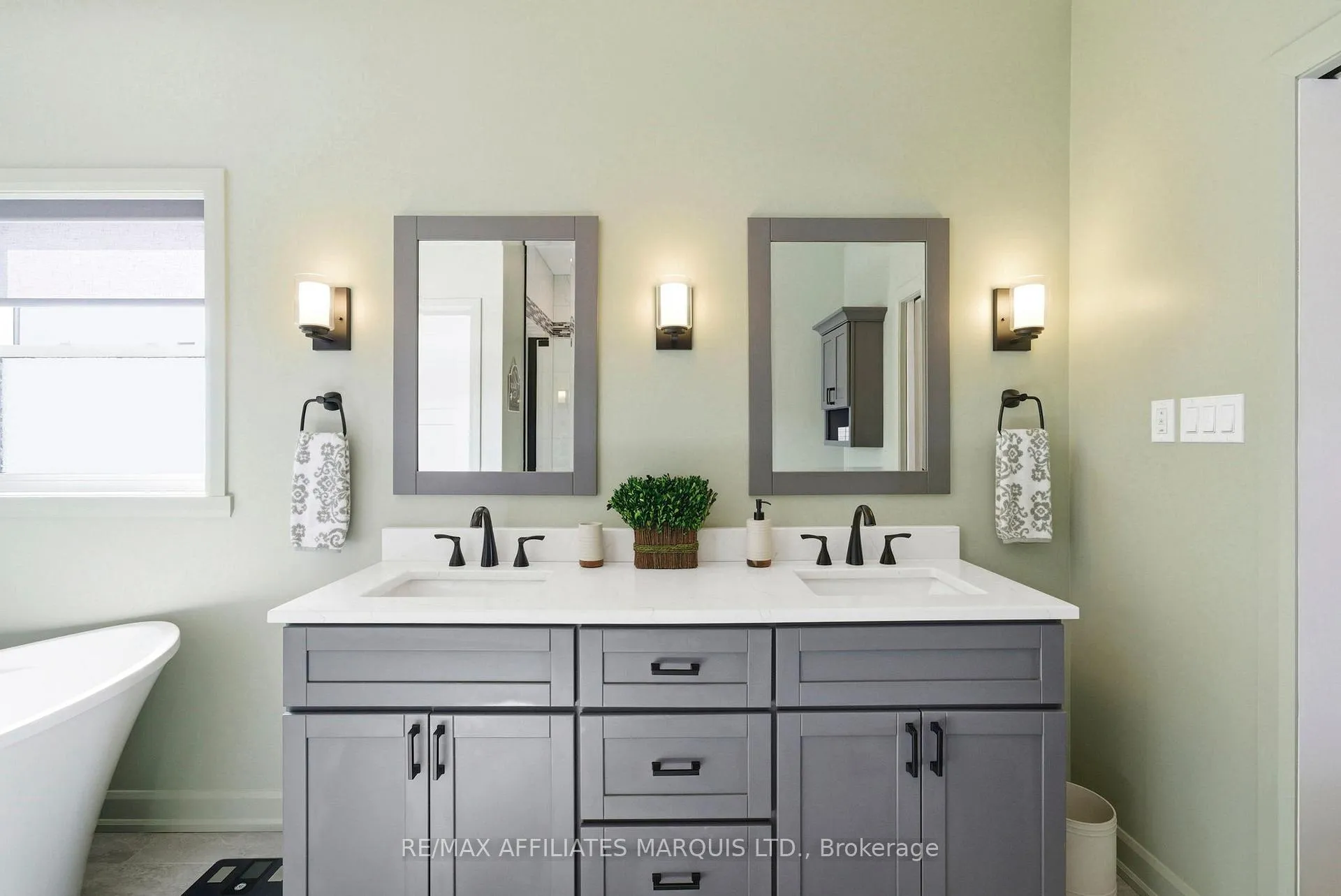 Photo 23 of 109 Bellwood Drive, Cornwall — HOMEH