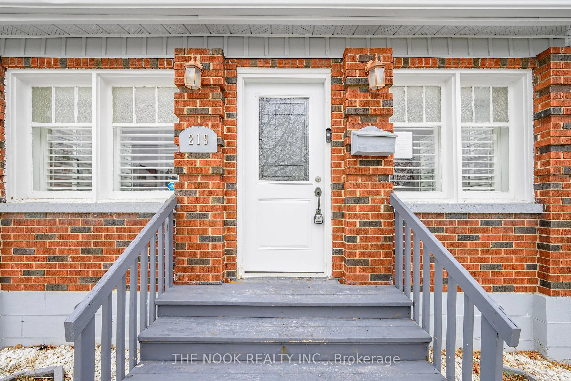 Photo 4 of 219 Verdun Road, Oshawa, Central — HOMEH