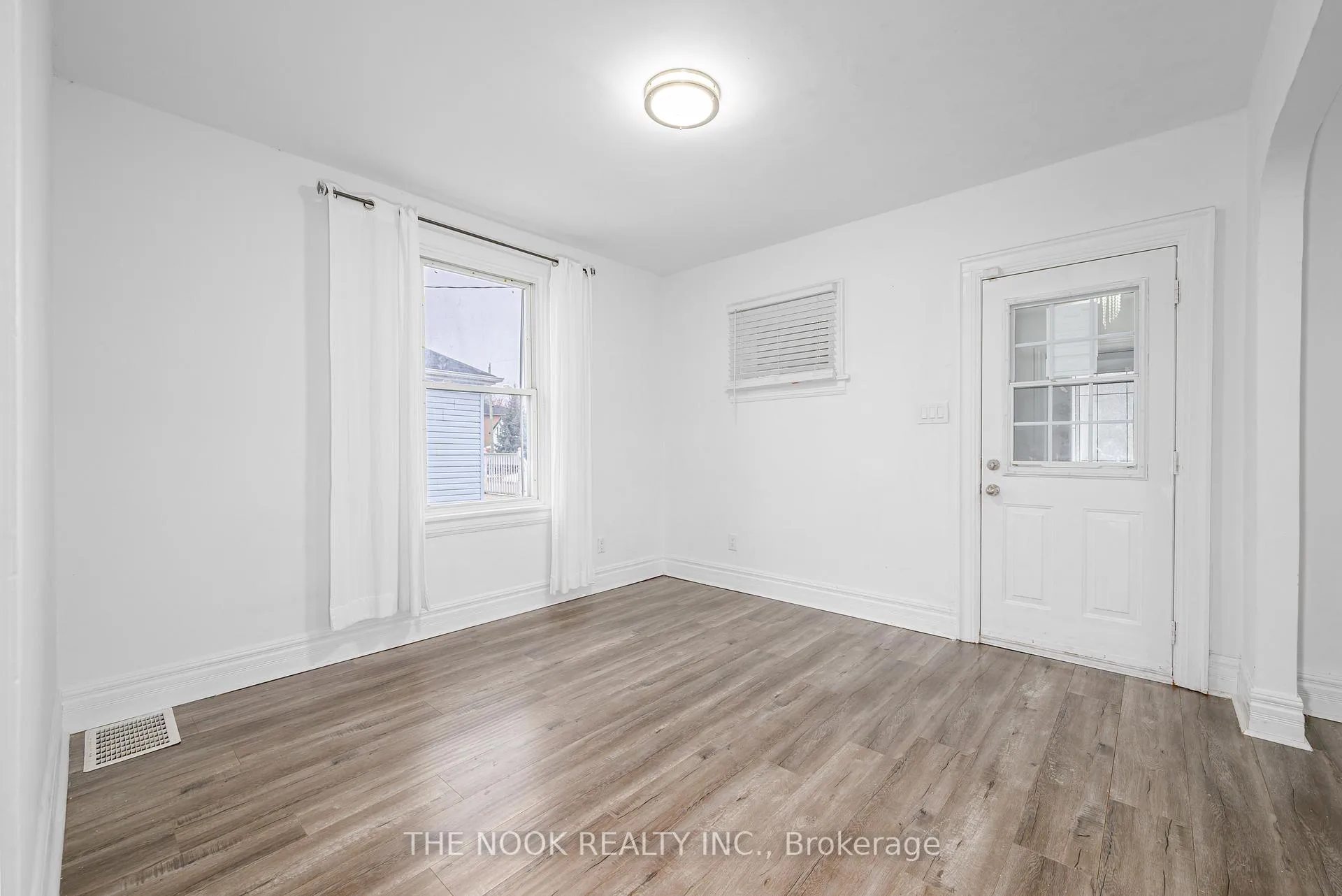 Photo 8 of 219 Verdun Road, Oshawa, Central — HOMEH