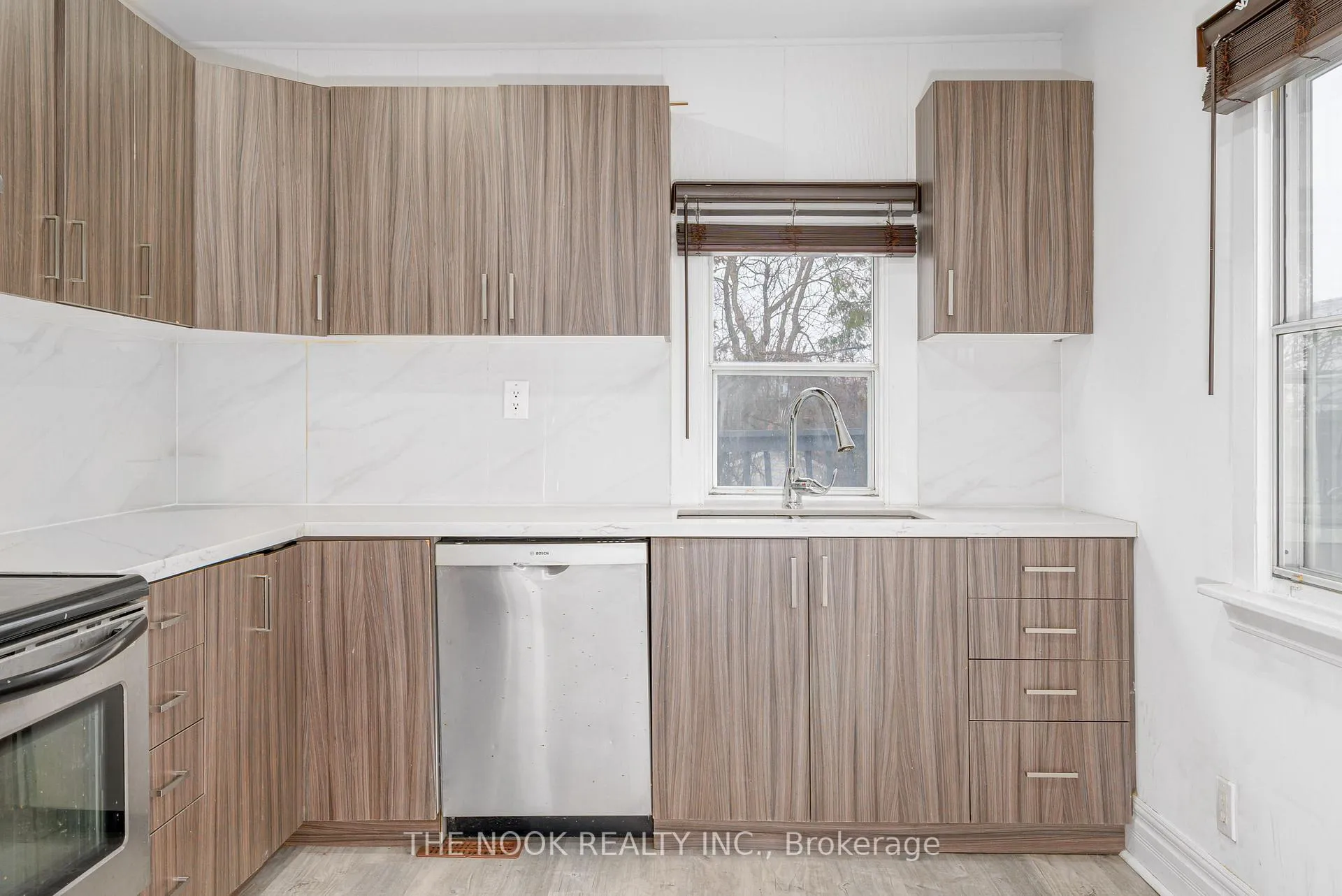 Photo 10 of 219 Verdun Road, Oshawa, Central — HOMEH
