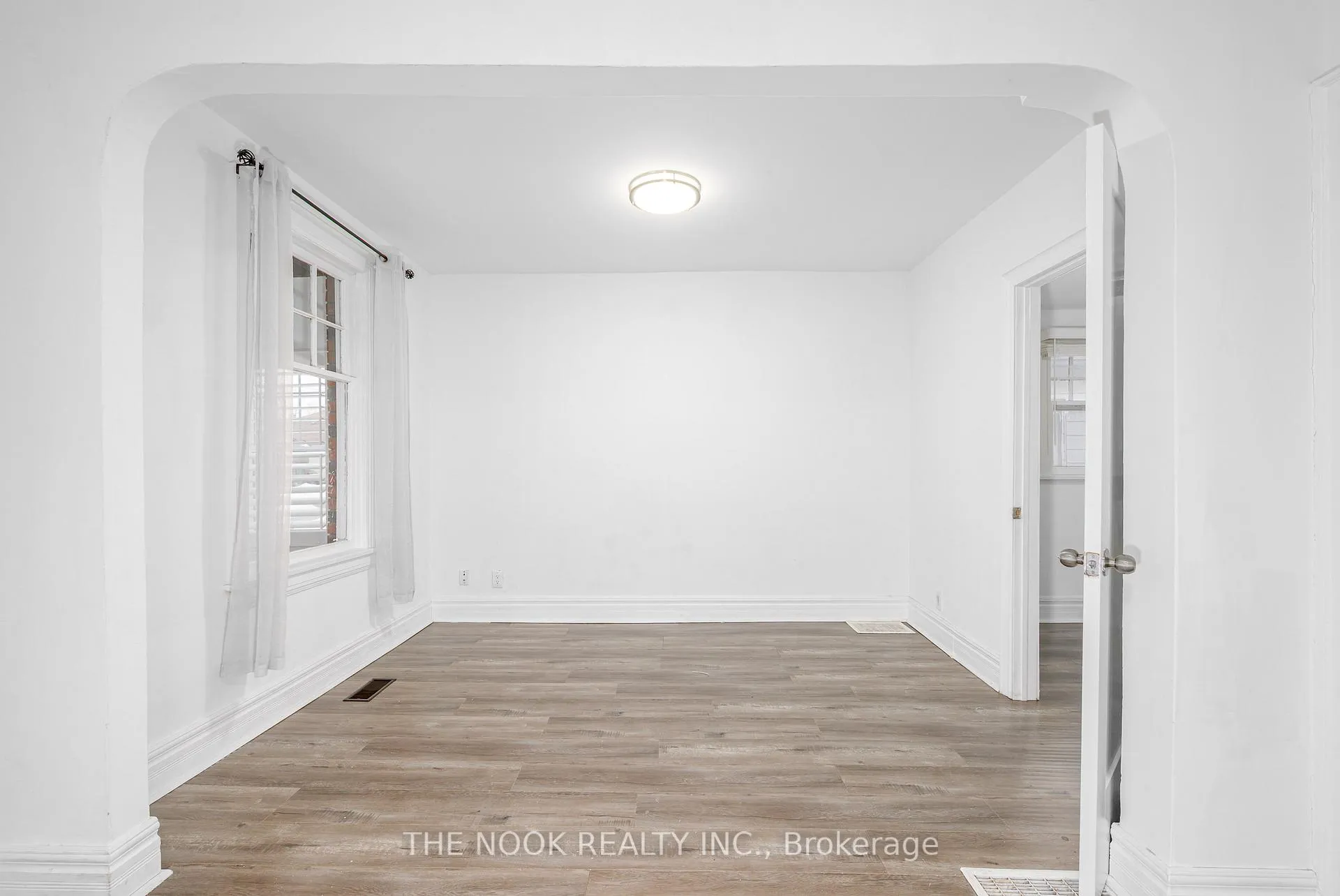 Photo 13 of 219 Verdun Road, Oshawa, Central — HOMEH