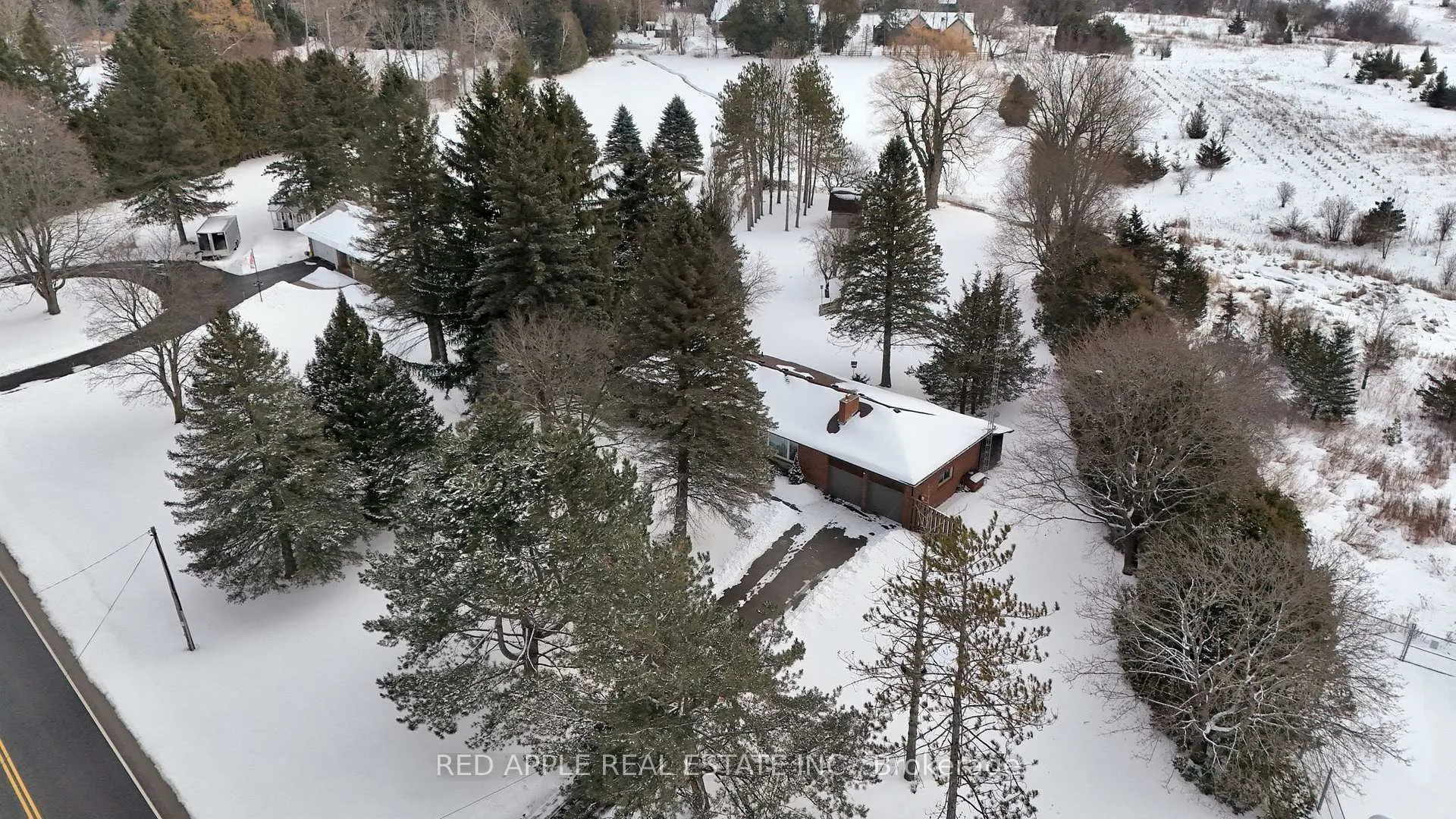 Photo 2 of 4905 Lloydtown-Aurora Road, King, Pottageville — HOMEH