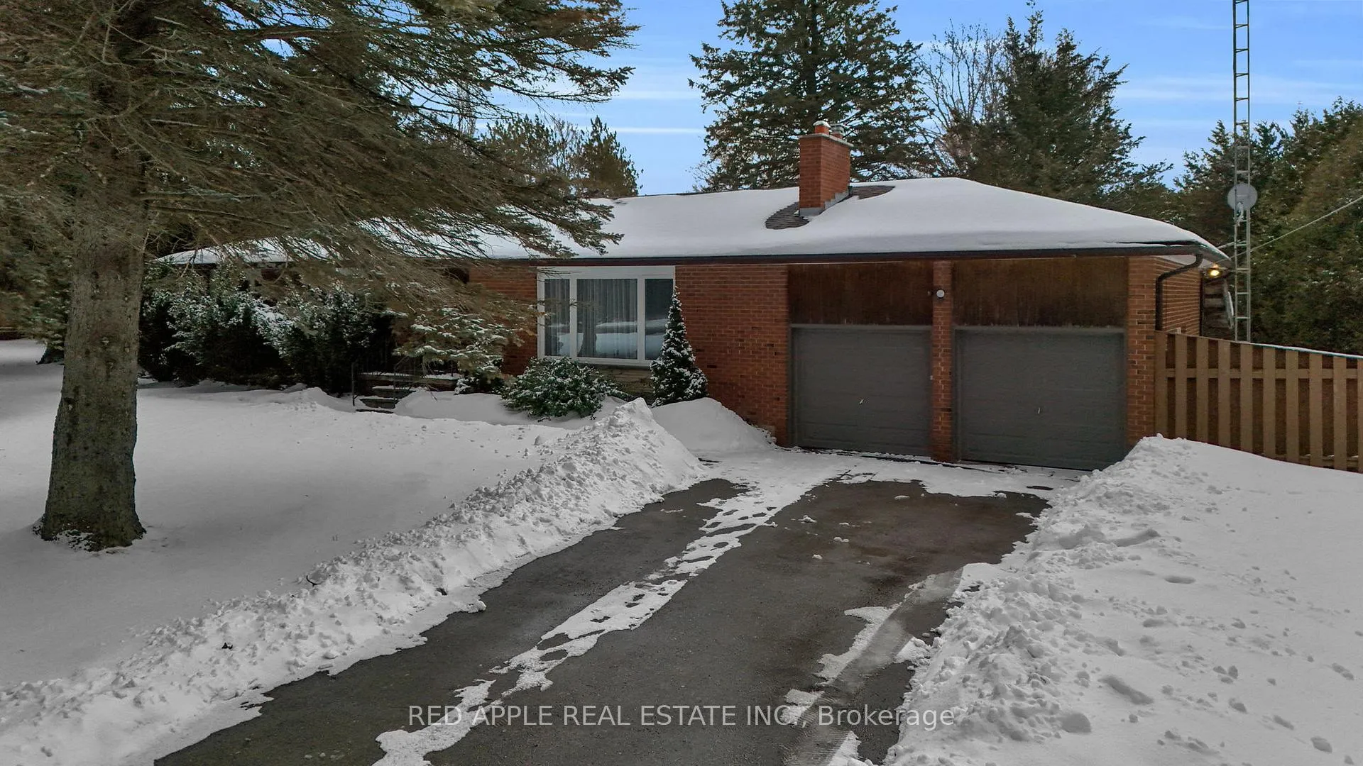 Photo 3 of 4905 Lloydtown-Aurora Road, King, Pottageville — HOMEH