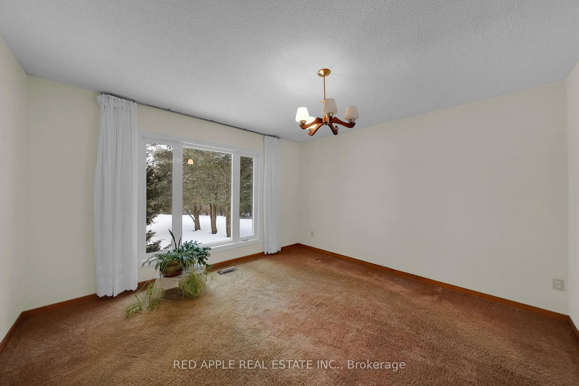 Photo 6 of 4905 Lloydtown-Aurora Road, King, Pottageville — HOMEH