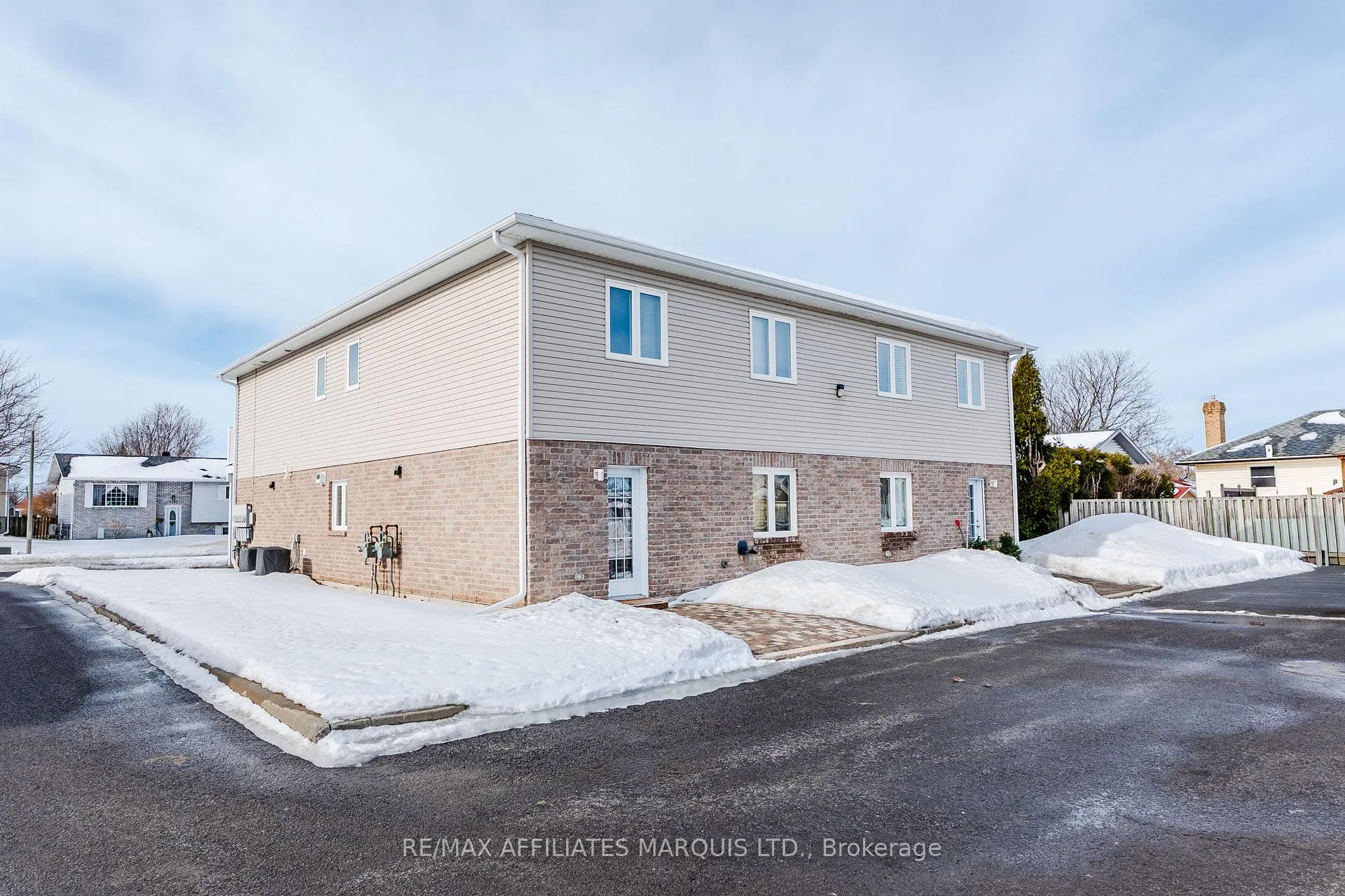 Photo 4 of 1101 Gretchen Court, Cornwall — HOMEH