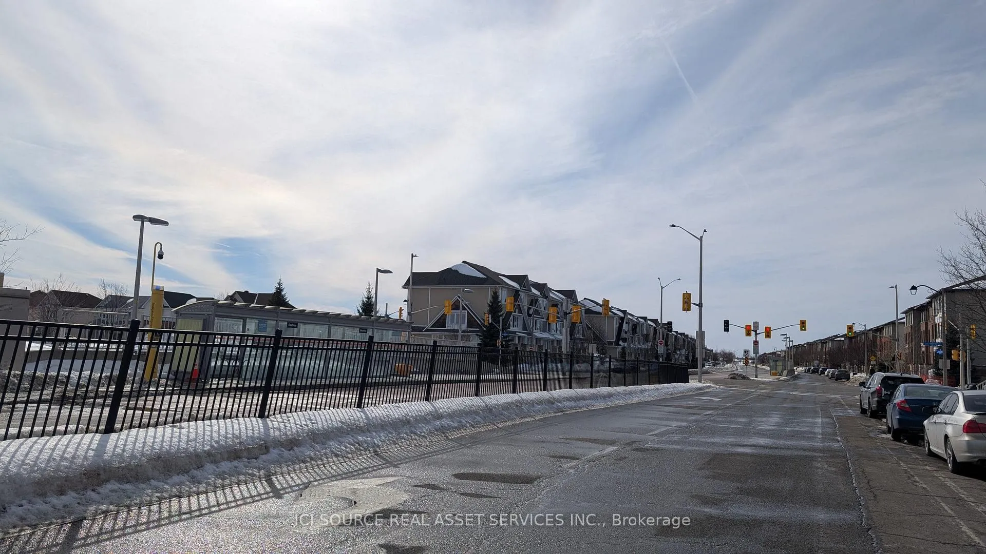 Photo 3 of 507A Chapman Mills Drive, Ottawa, Barrhaven - Strandherd — HOMEH