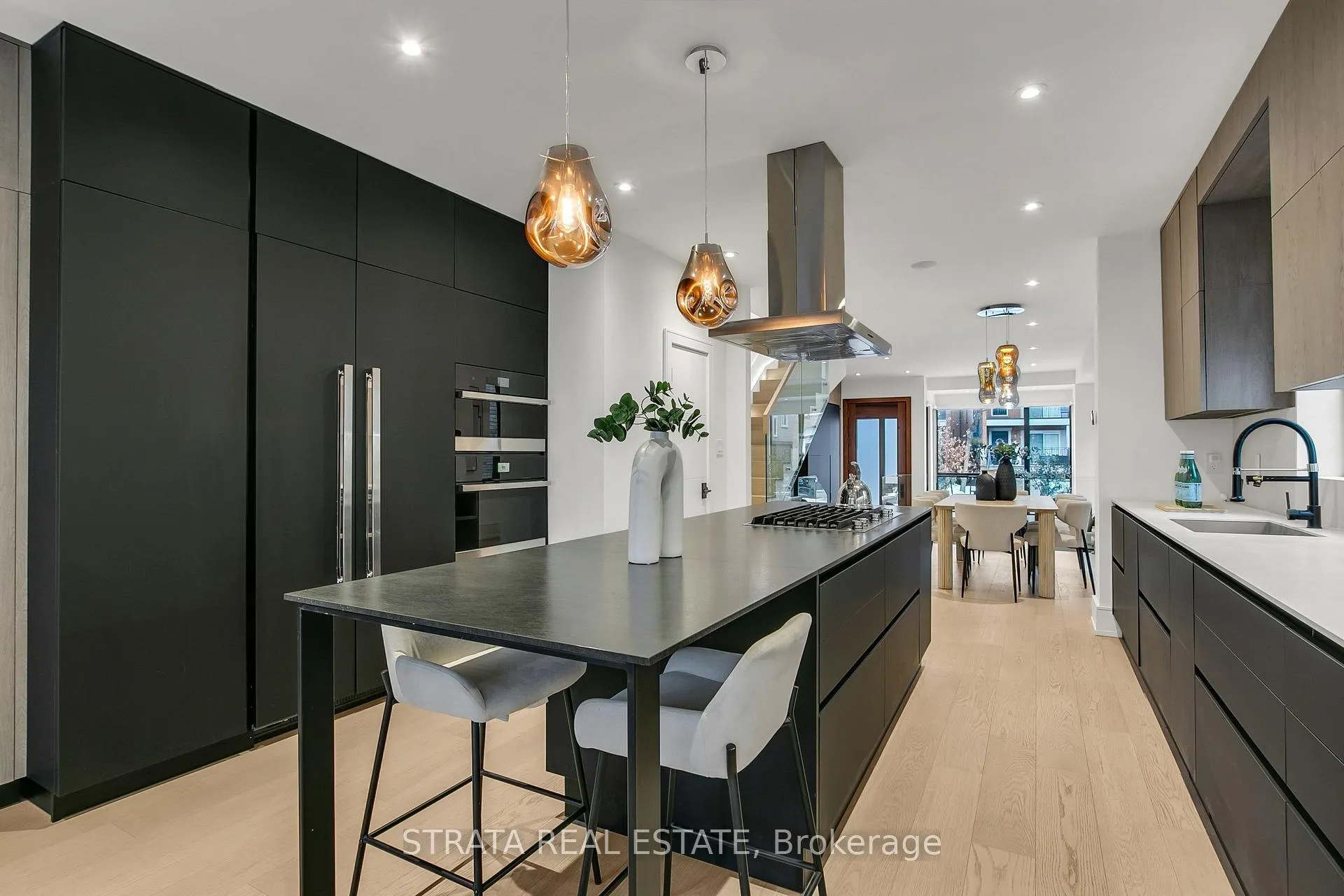 Photo 7 of 354 Cleveland Street, Toronto, Mount Pleasant East — HOMEH