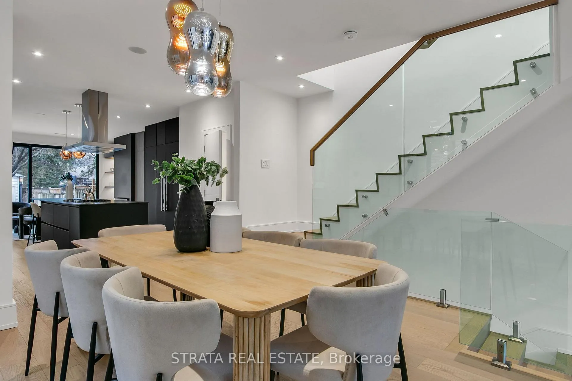 Photo 12 of 354 Cleveland Street, Toronto, Mount Pleasant East — HOMEH