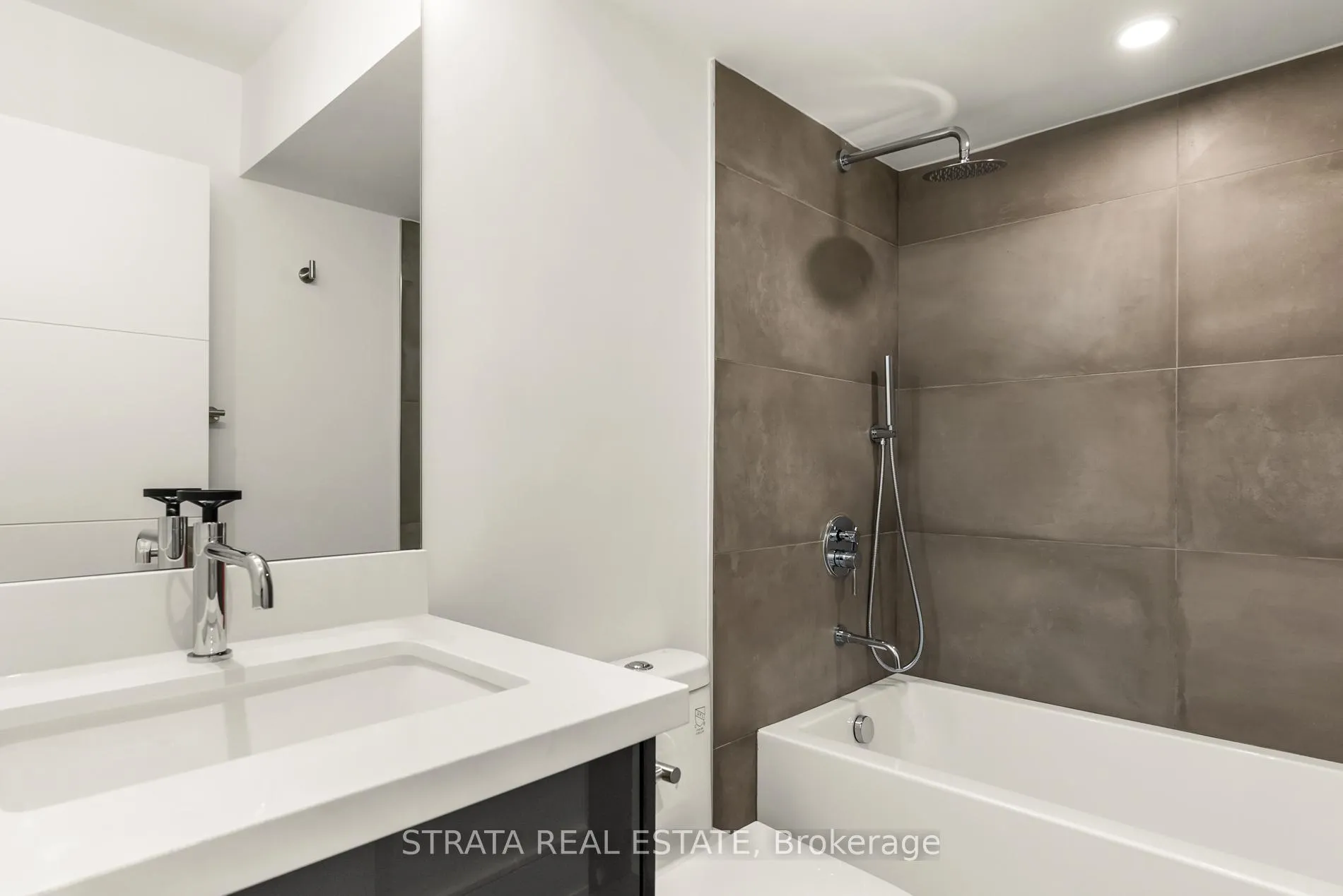 Photo 39 of 354 Cleveland Street, Toronto, Mount Pleasant East — HOMEH