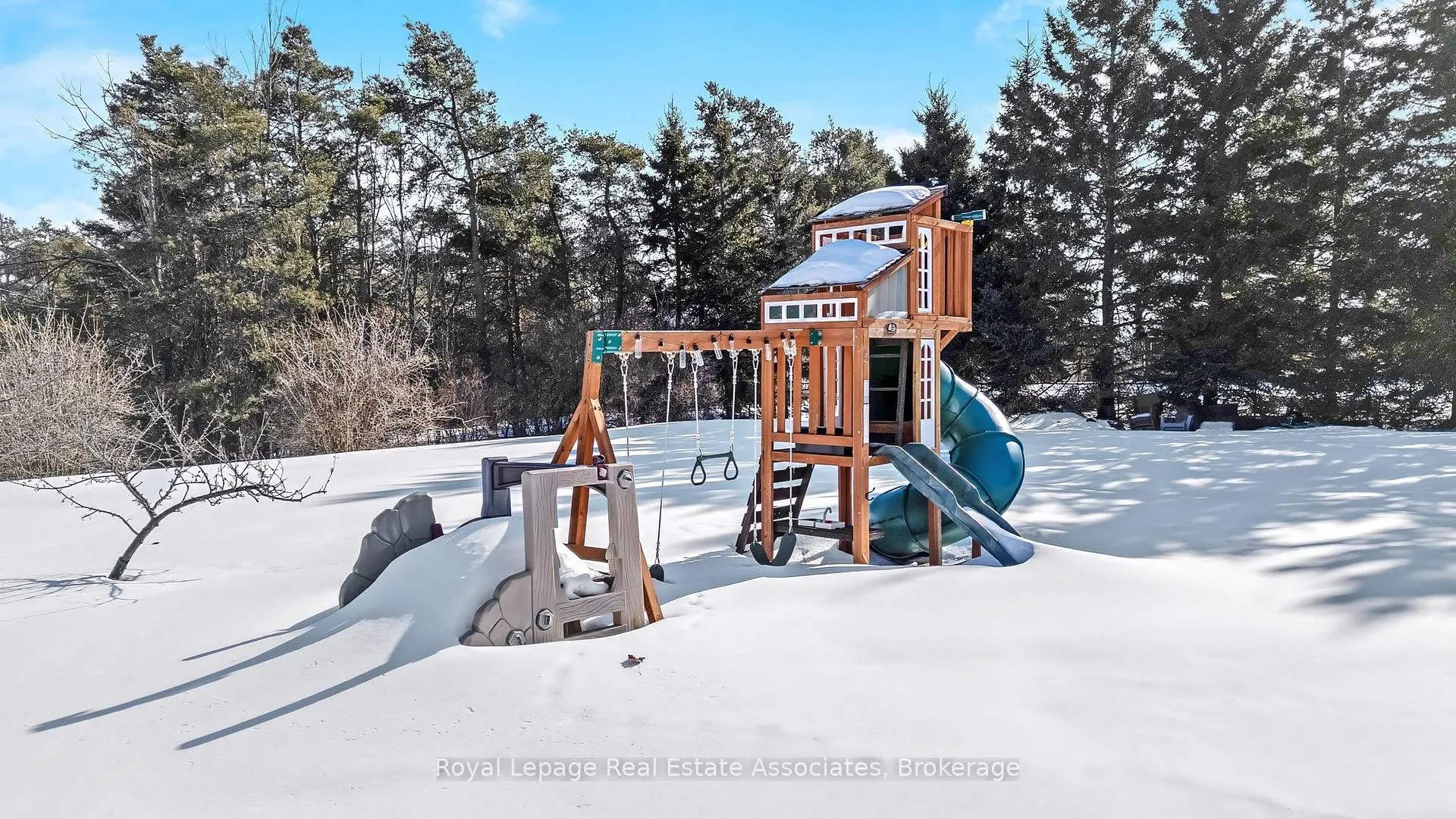 Photo 35 of 10 Kildare Drive, Erin, Rural Erin — HOMEH