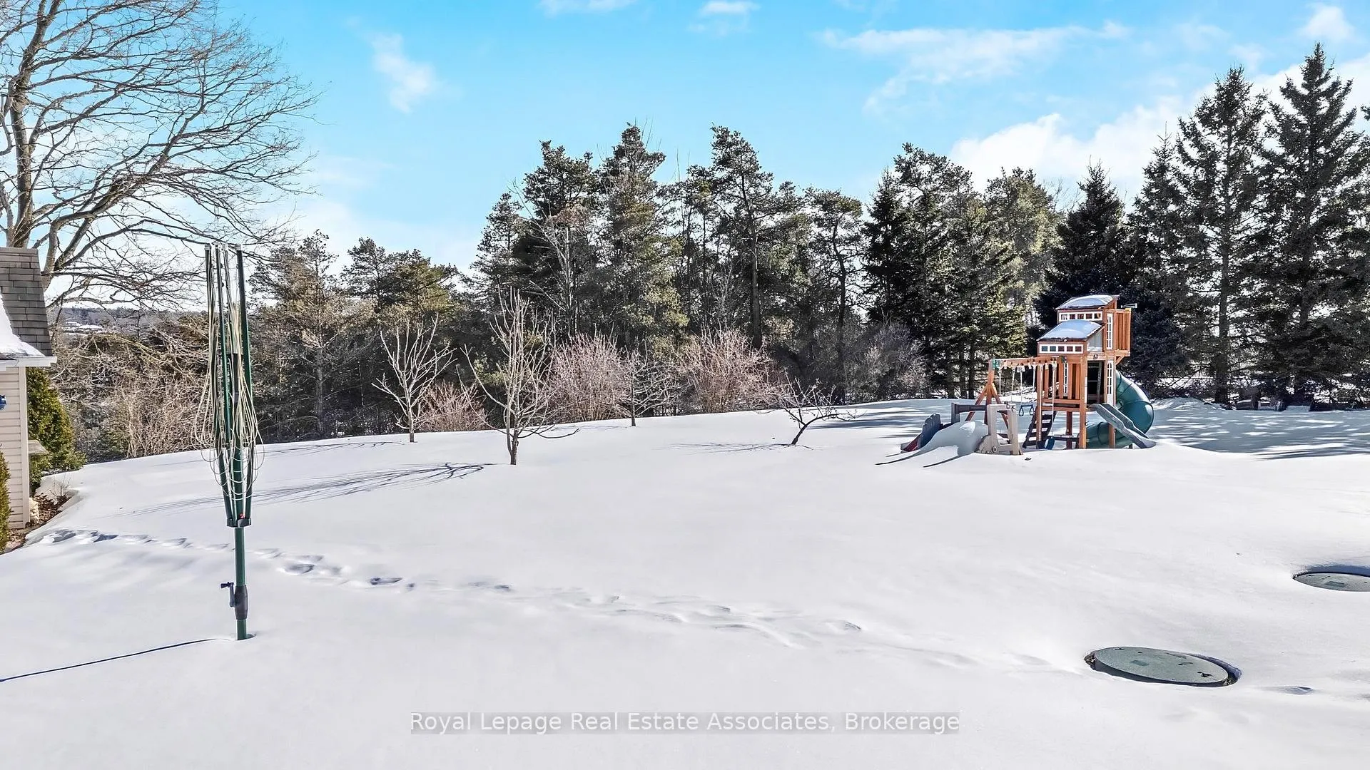 Photo 36 of 10 Kildare Drive, Erin, Rural Erin — HOMEH