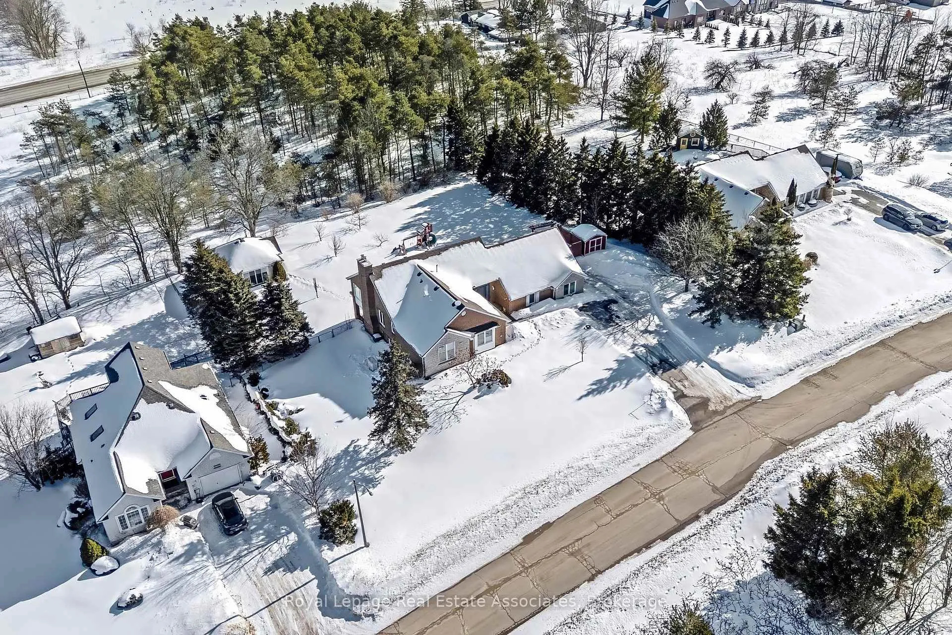 Photo 44 of 10 Kildare Drive, Erin, Rural Erin — HOMEH