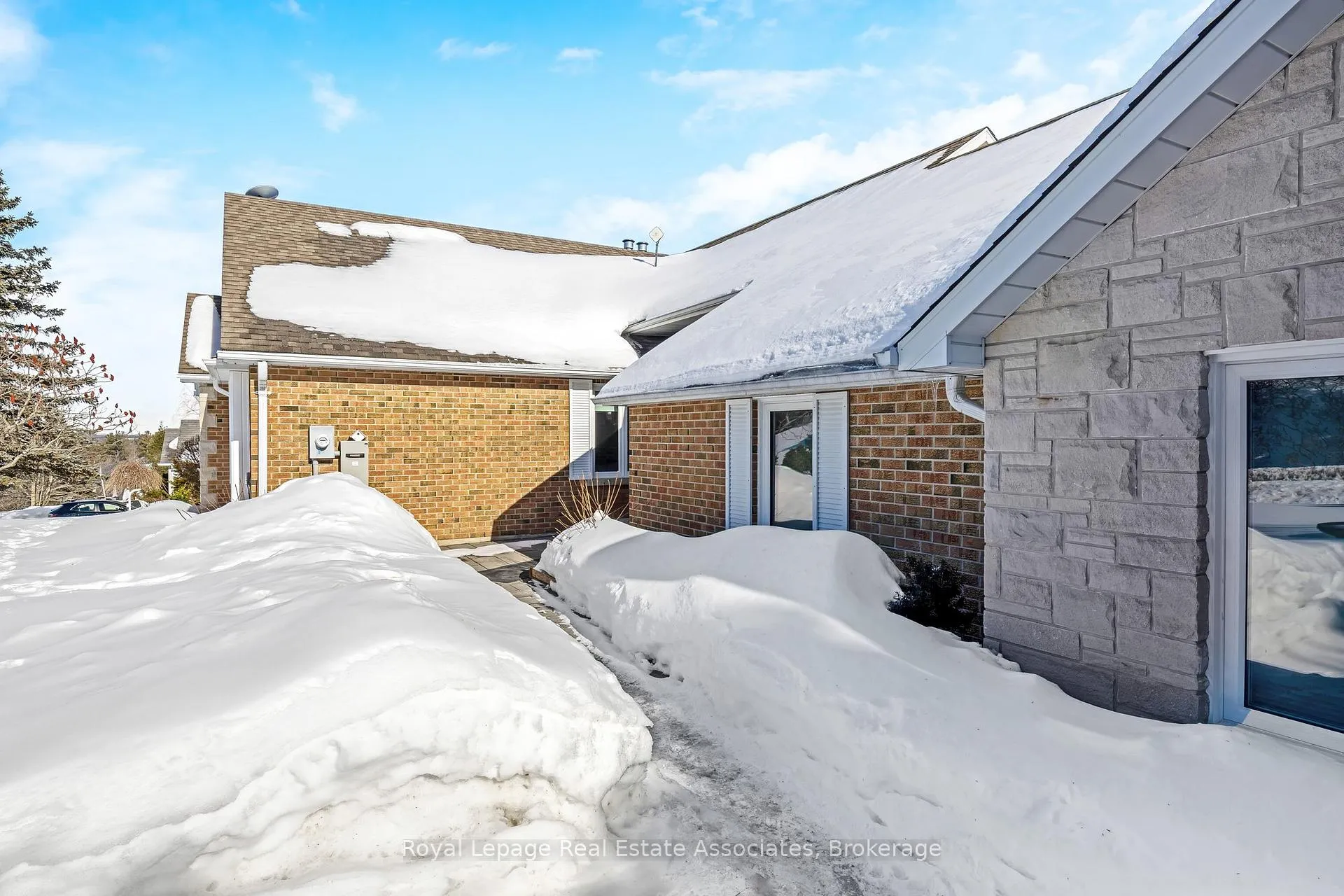 Photo 45 of 10 Kildare Drive, Erin, Rural Erin — HOMEH