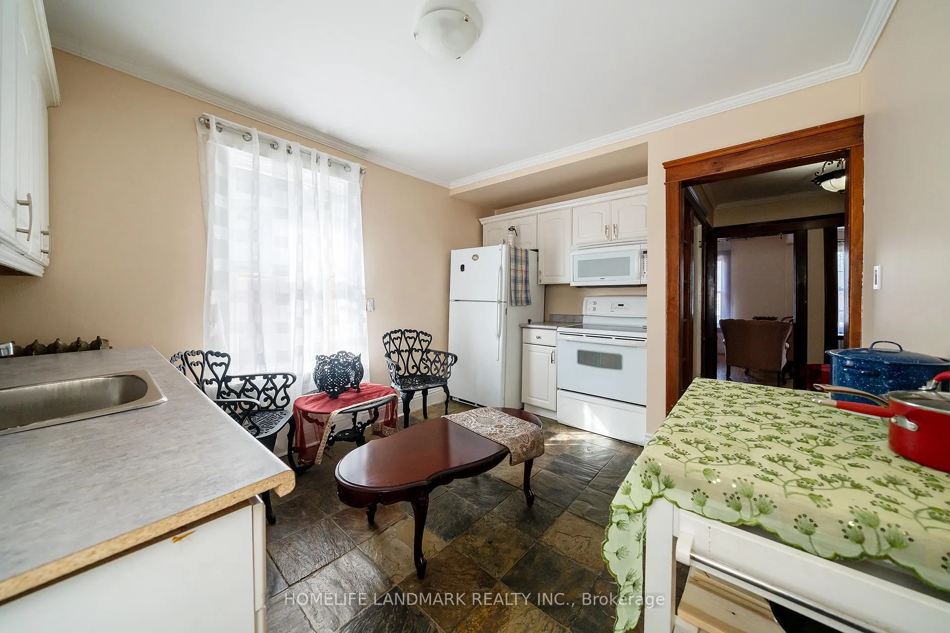 Photo 4 of 107 Spadina Avenue E, Hamilton, Gibson — HOMEH