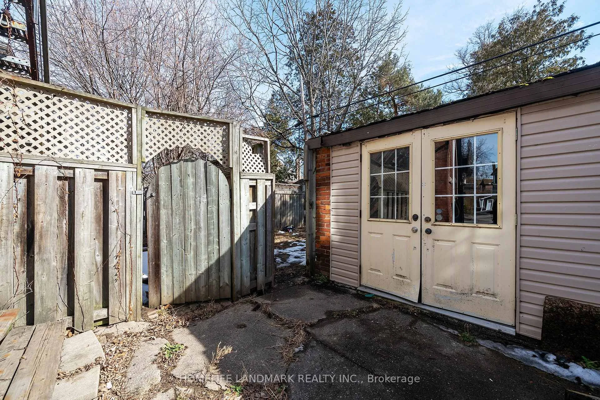 Photo 10 of 107 Spadina Avenue E, Hamilton, Gibson — HOMEH