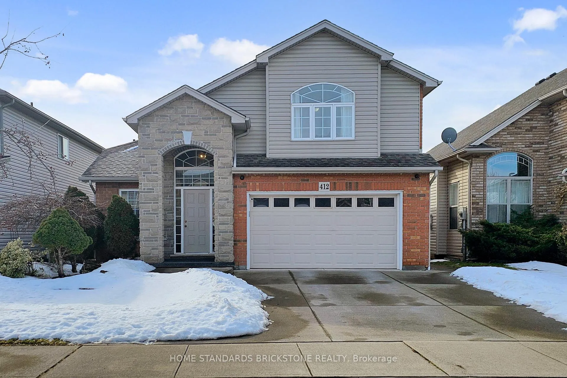 Front of 412 Autumn Crescent