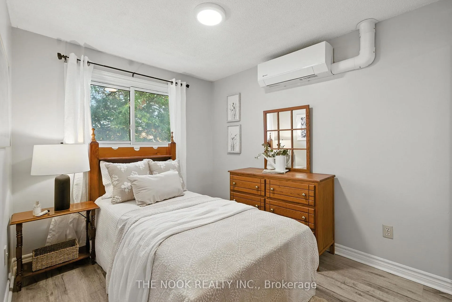 Photo 17 of Unit 23, 450 Bristol Crescent, Oshawa, Vanier — HOMEH