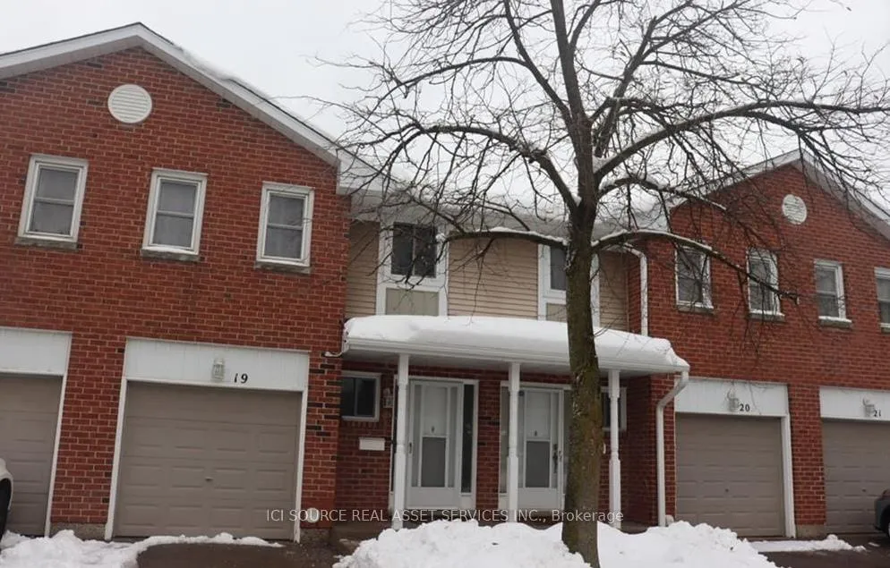 Front of Unit 19, 210 Highland Crescent