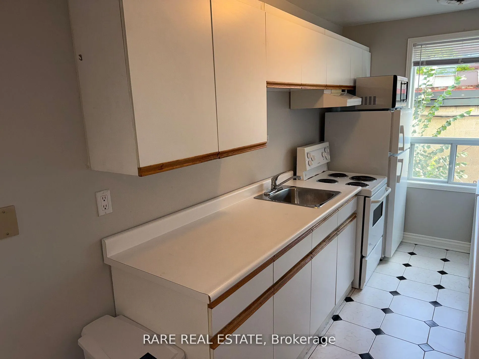 Photo 3 of Unit 2, 99 Trinity Street, Toronto, Moss Park — HOMEH
