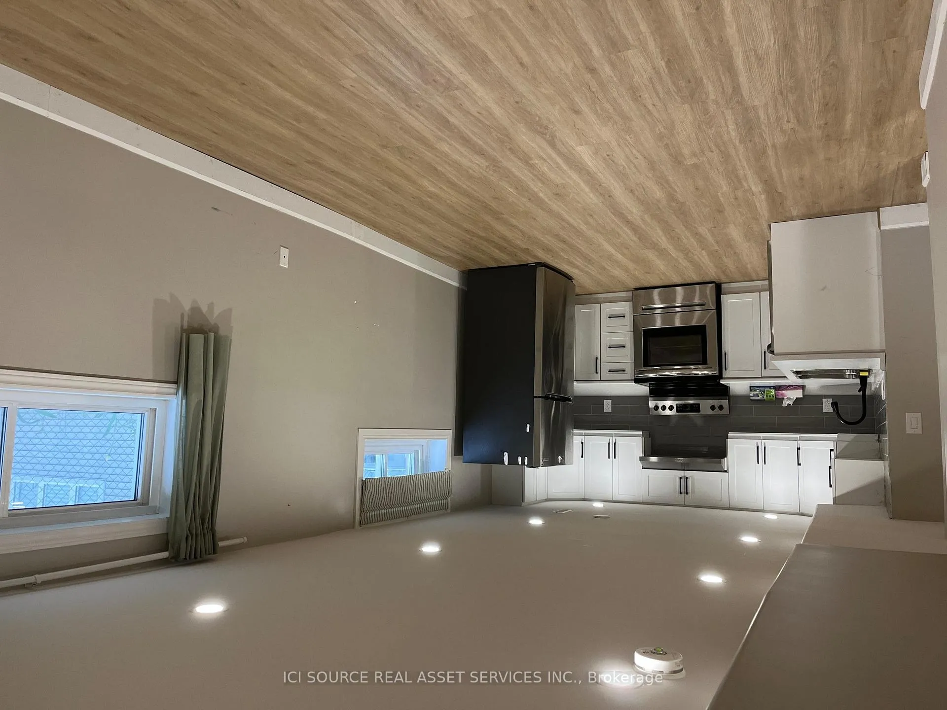Photo 5 of Unit Bsmt, 169 Fergus Avenue, Kitchener — HOMEH
