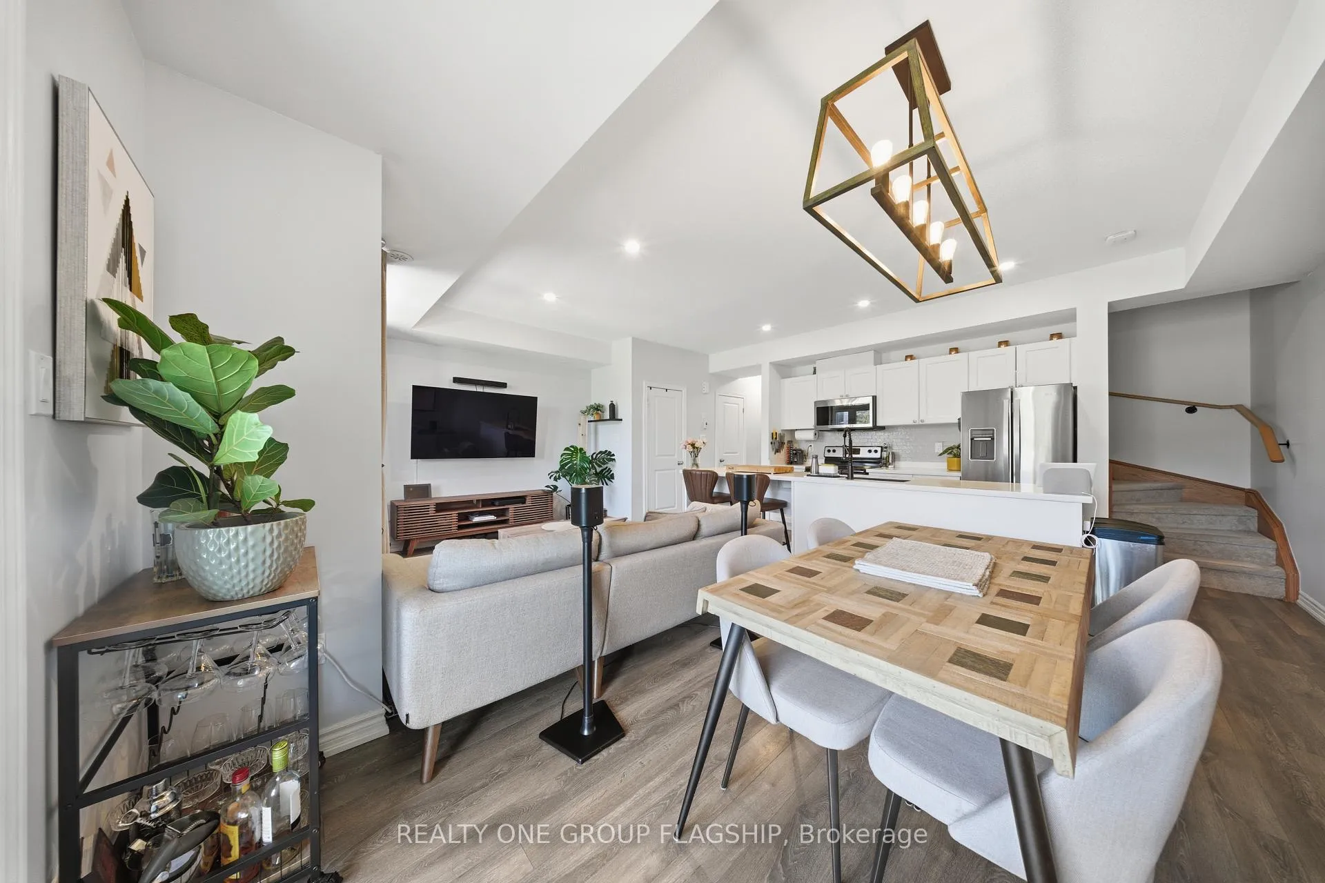 Photo 10 of 2613 Garrison Crossing, Pickering, Duffin Heights — HOMEH