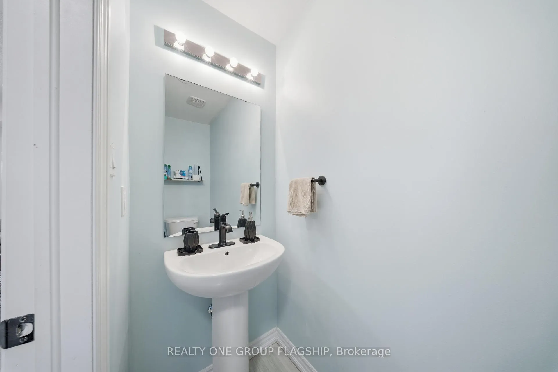 Photo 25 of 2613 Garrison Crossing, Pickering, Duffin Heights — HOMEH