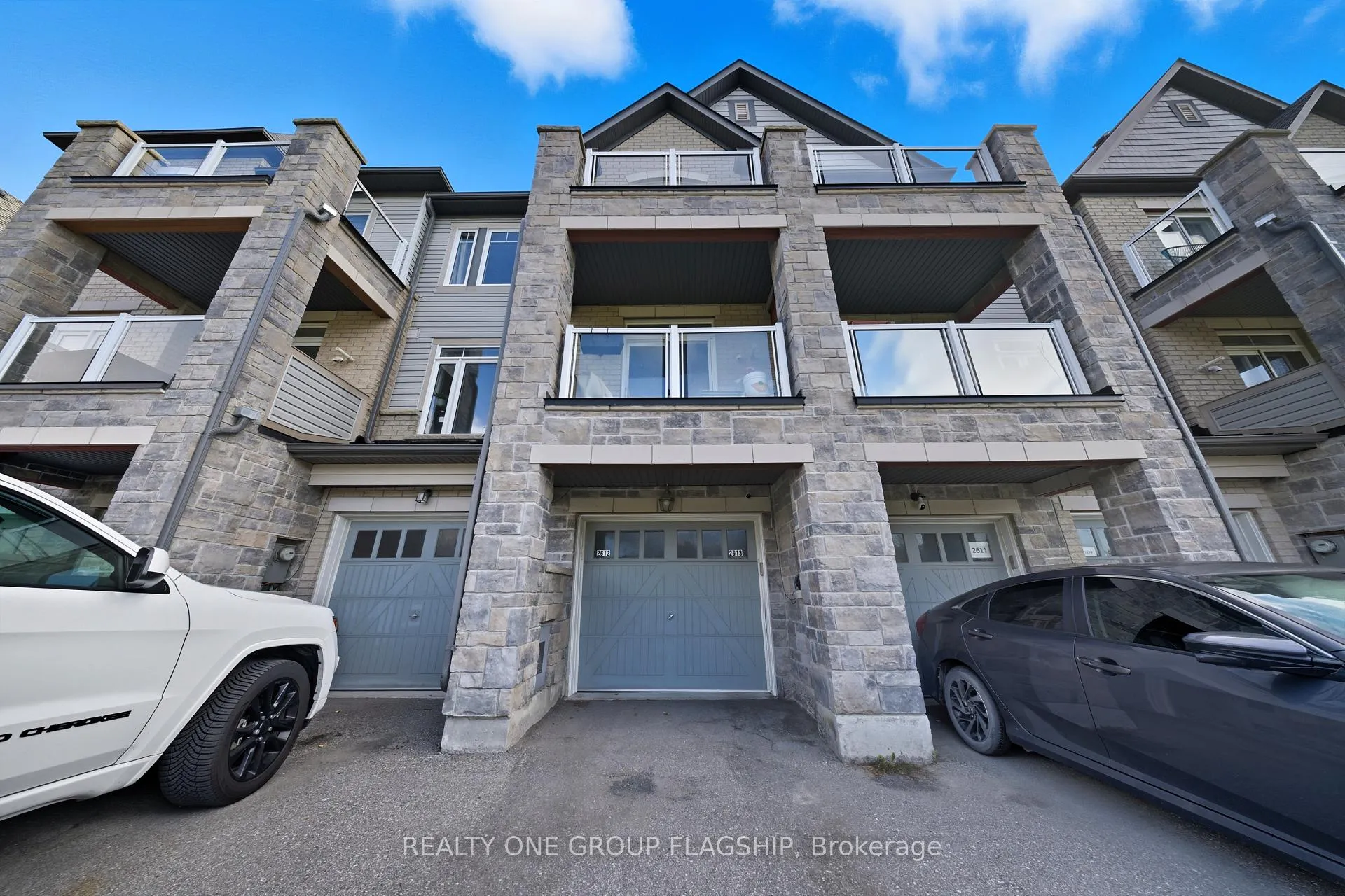 Photo 39 of 2613 Garrison Crossing, Pickering, Duffin Heights — HOMEH