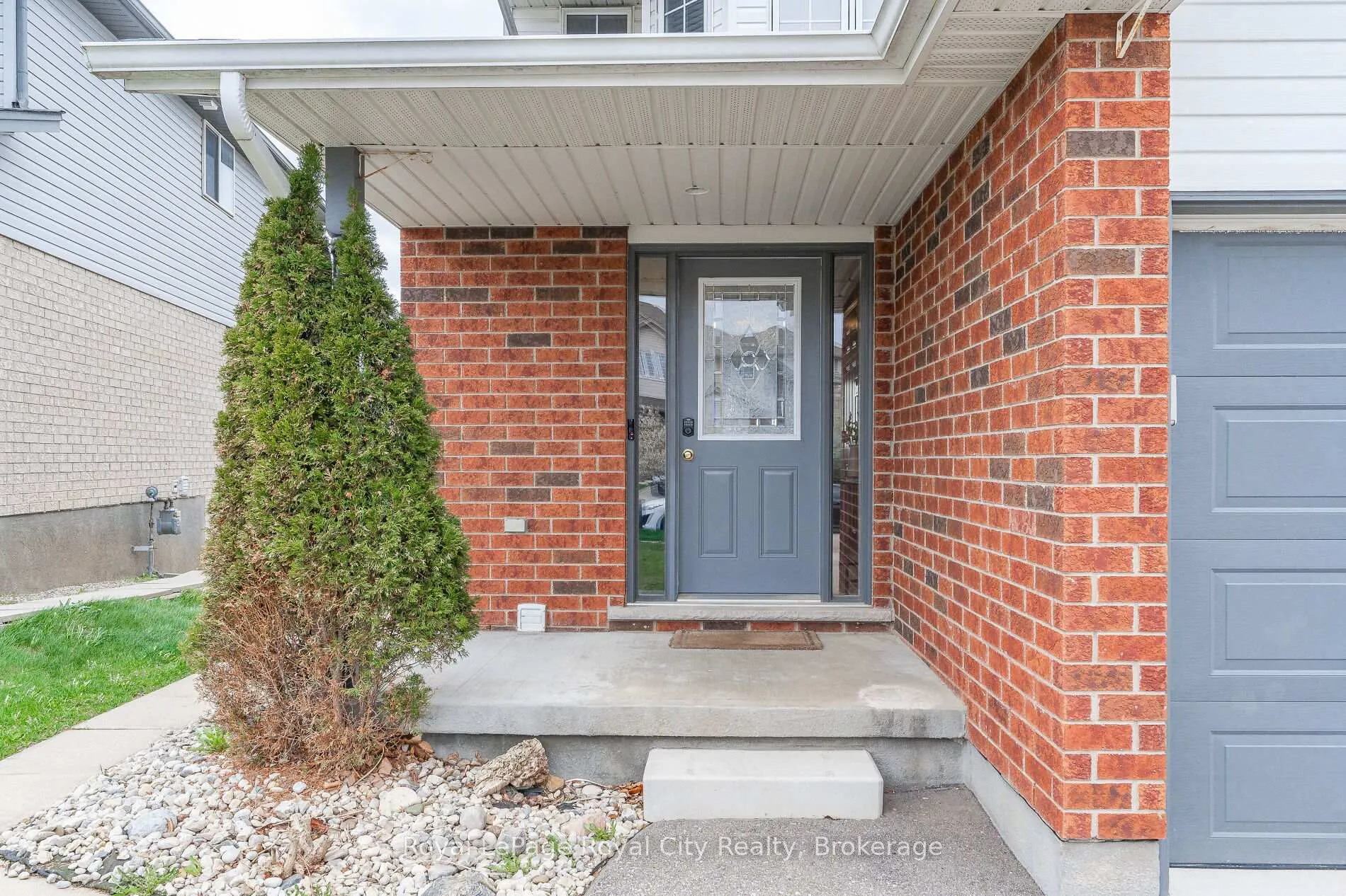 Photo 2 of Unit Upper, 25 Davison Drive, Guelph, Grange Road — HOMEH