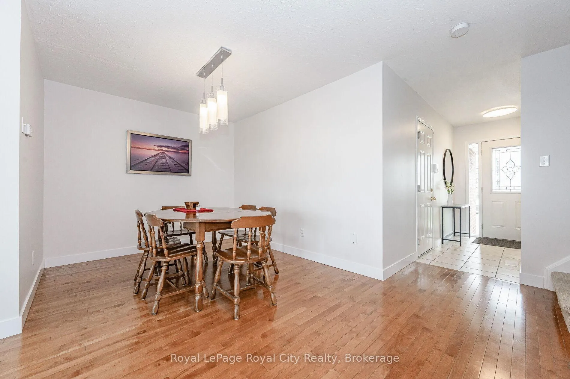 Photo 6 of Unit Upper, 25 Davison Drive, Guelph, Grange Road — HOMEH