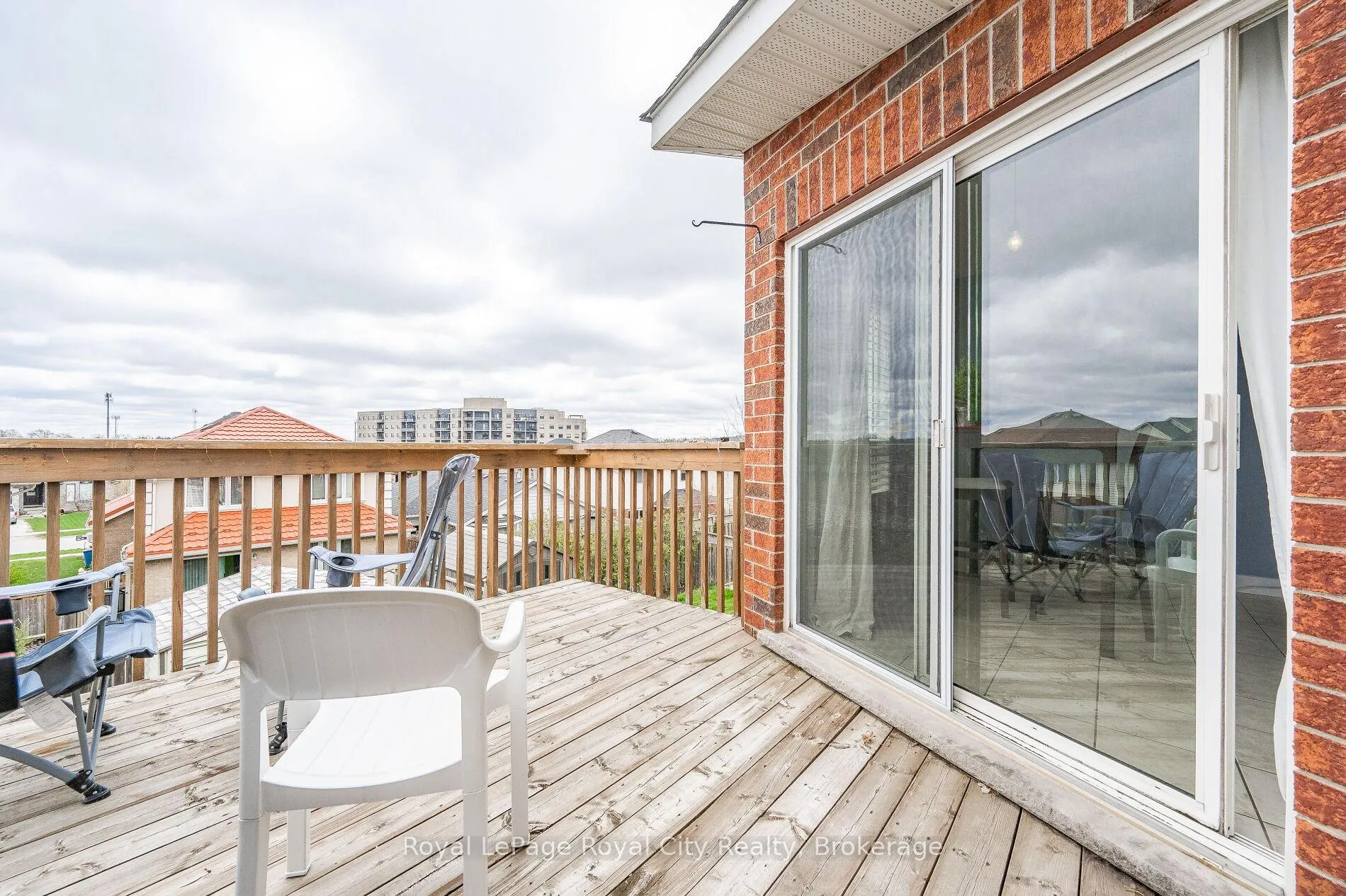 Photo 14 of Unit Upper, 25 Davison Drive, Guelph, Grange Road — HOMEH