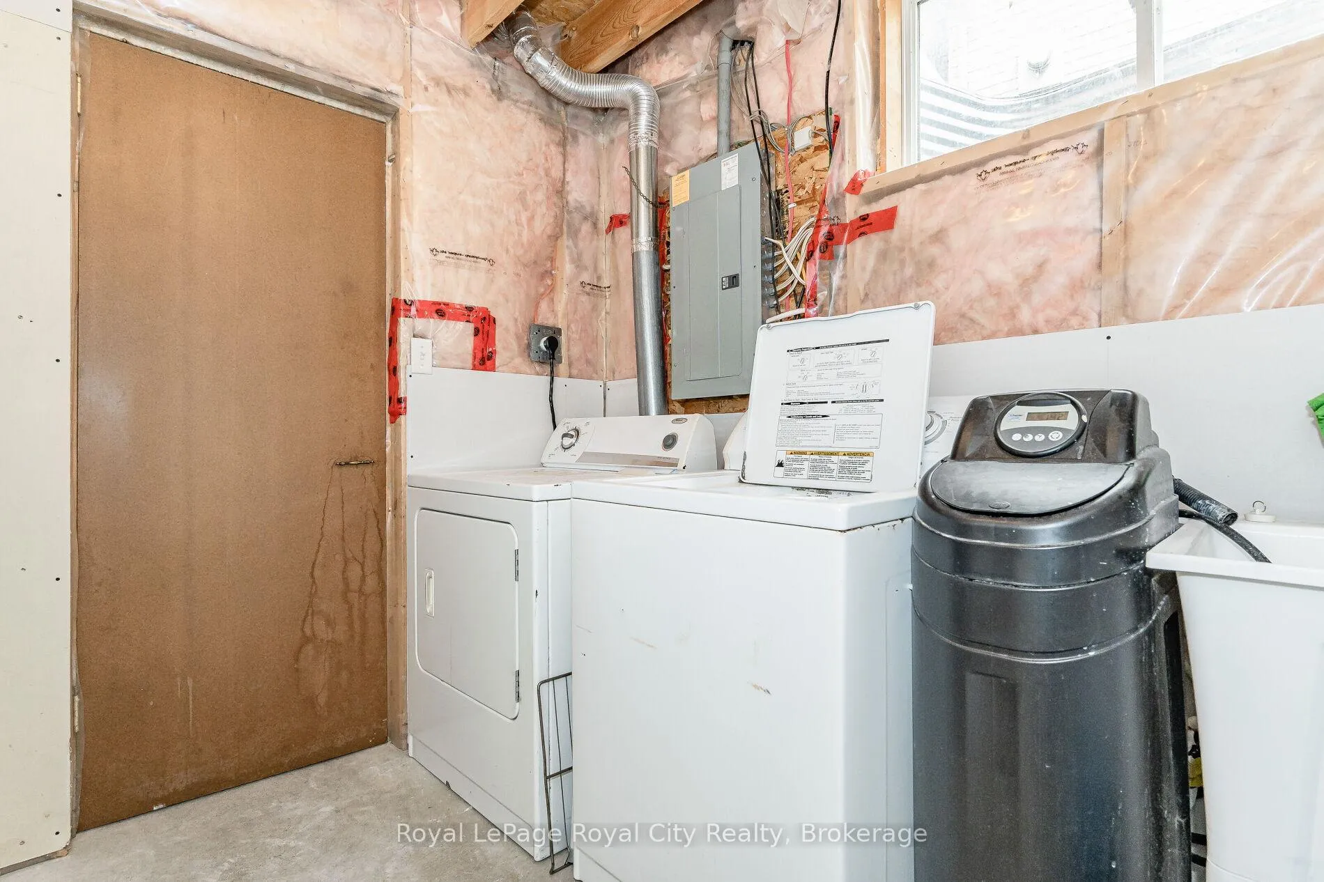 Photo 30 of Unit Upper, 25 Davison Drive, Guelph, Grange Road — HOMEH