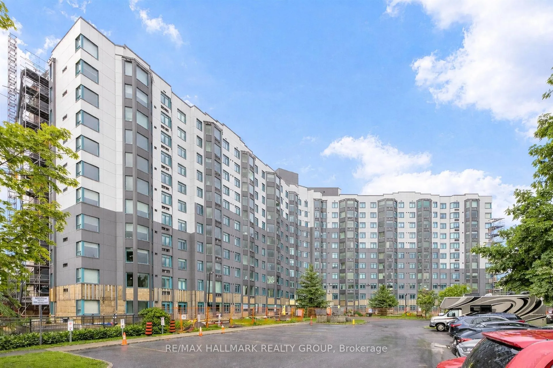 Photo 1 of Unit 902, 1025 Grenon Avenue, Ottawa, Fairfield Heights — HOMEH