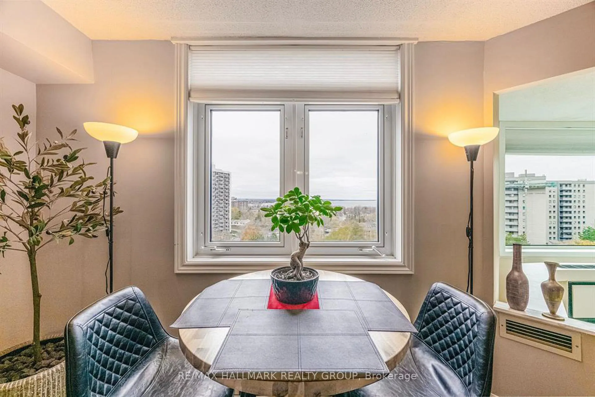 Photo 8 of Unit 902, 1025 Grenon Avenue, Ottawa, Fairfield Heights — HOMEH