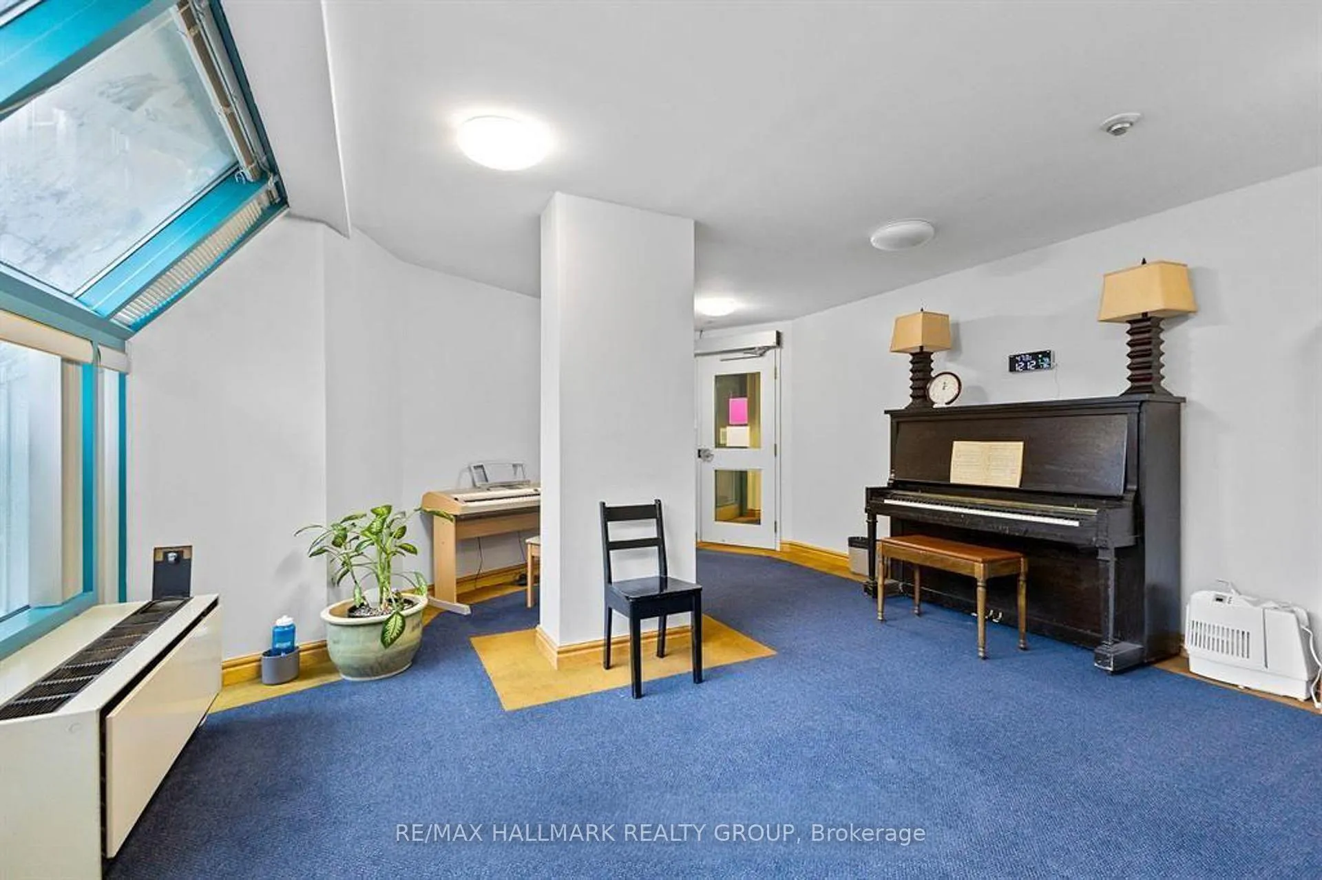Photo 14 of Unit 902, 1025 Grenon Avenue, Ottawa, Fairfield Heights — HOMEH