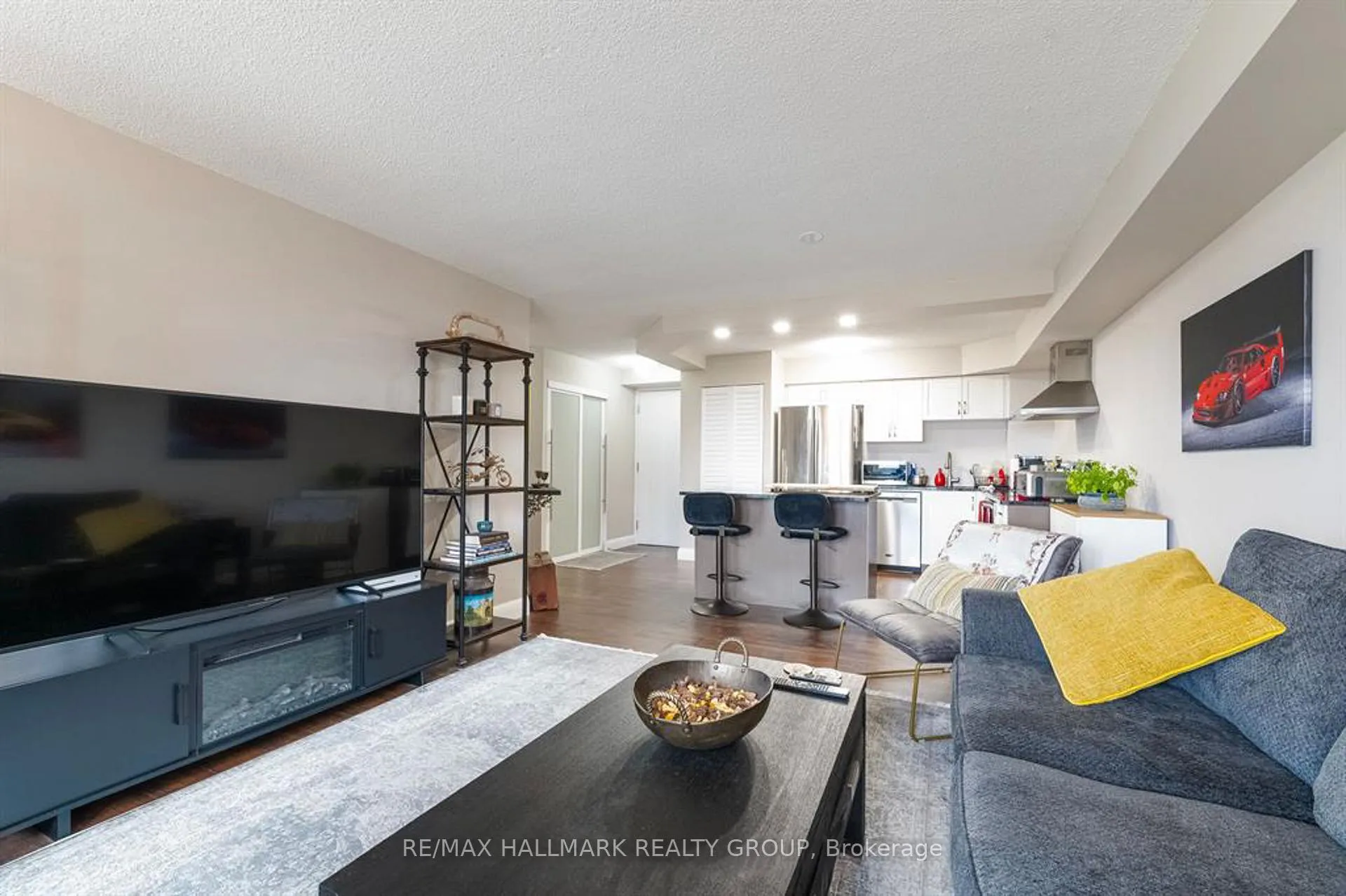 Photo 17 of Unit 902, 1025 Grenon Avenue, Ottawa, Fairfield Heights — HOMEH