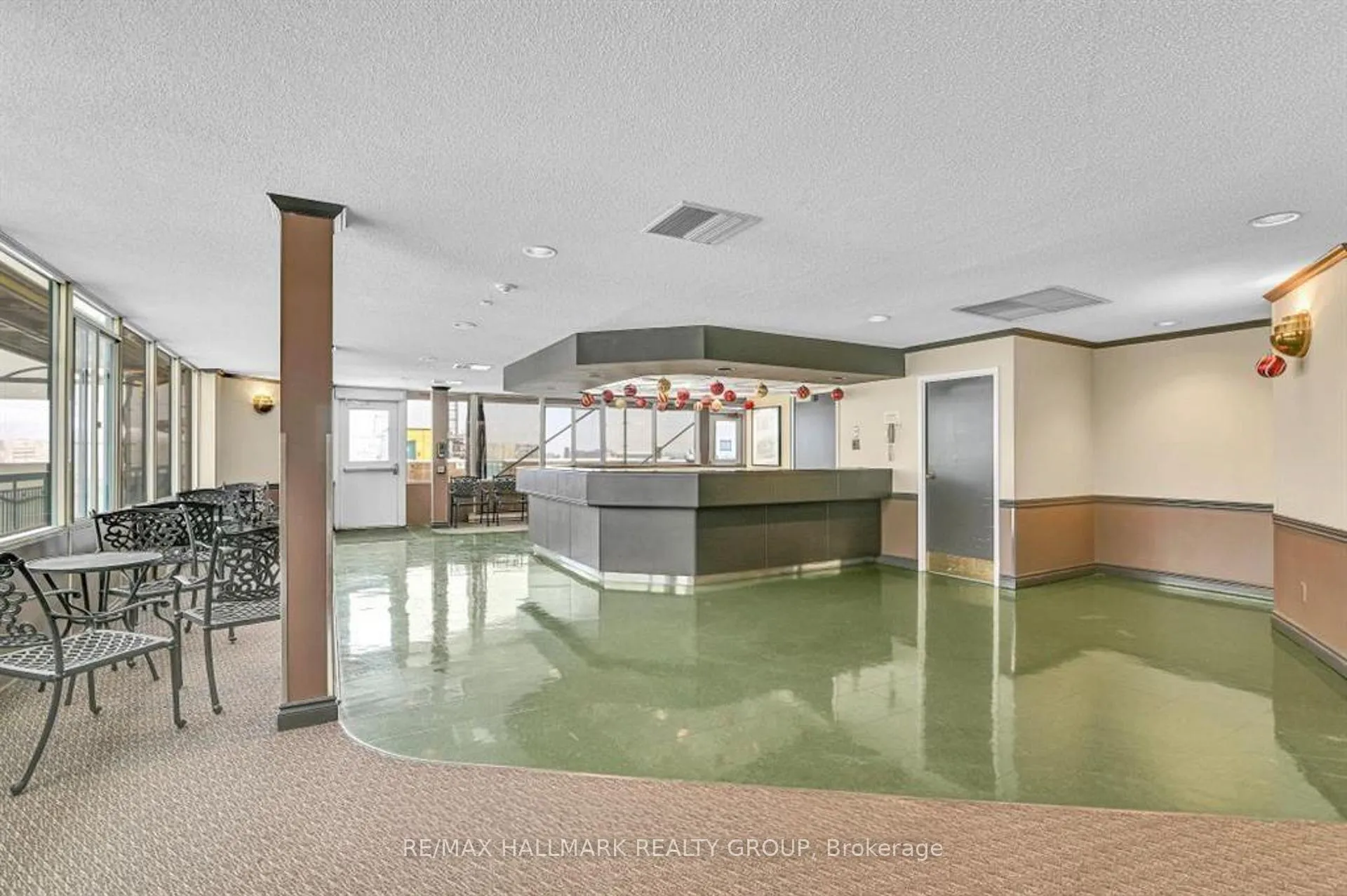 Photo 25 of Unit 902, 1025 Grenon Avenue, Ottawa, Fairfield Heights — HOMEH
