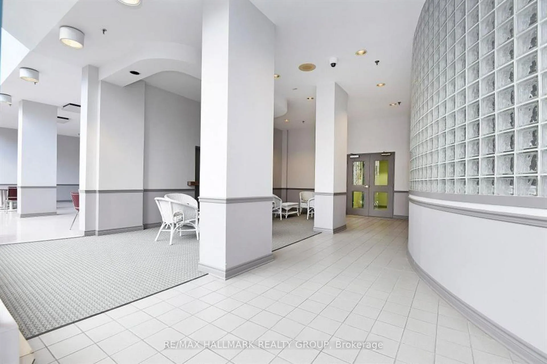 Photo 29 of Unit 902, 1025 Grenon Avenue, Ottawa, Fairfield Heights — HOMEH