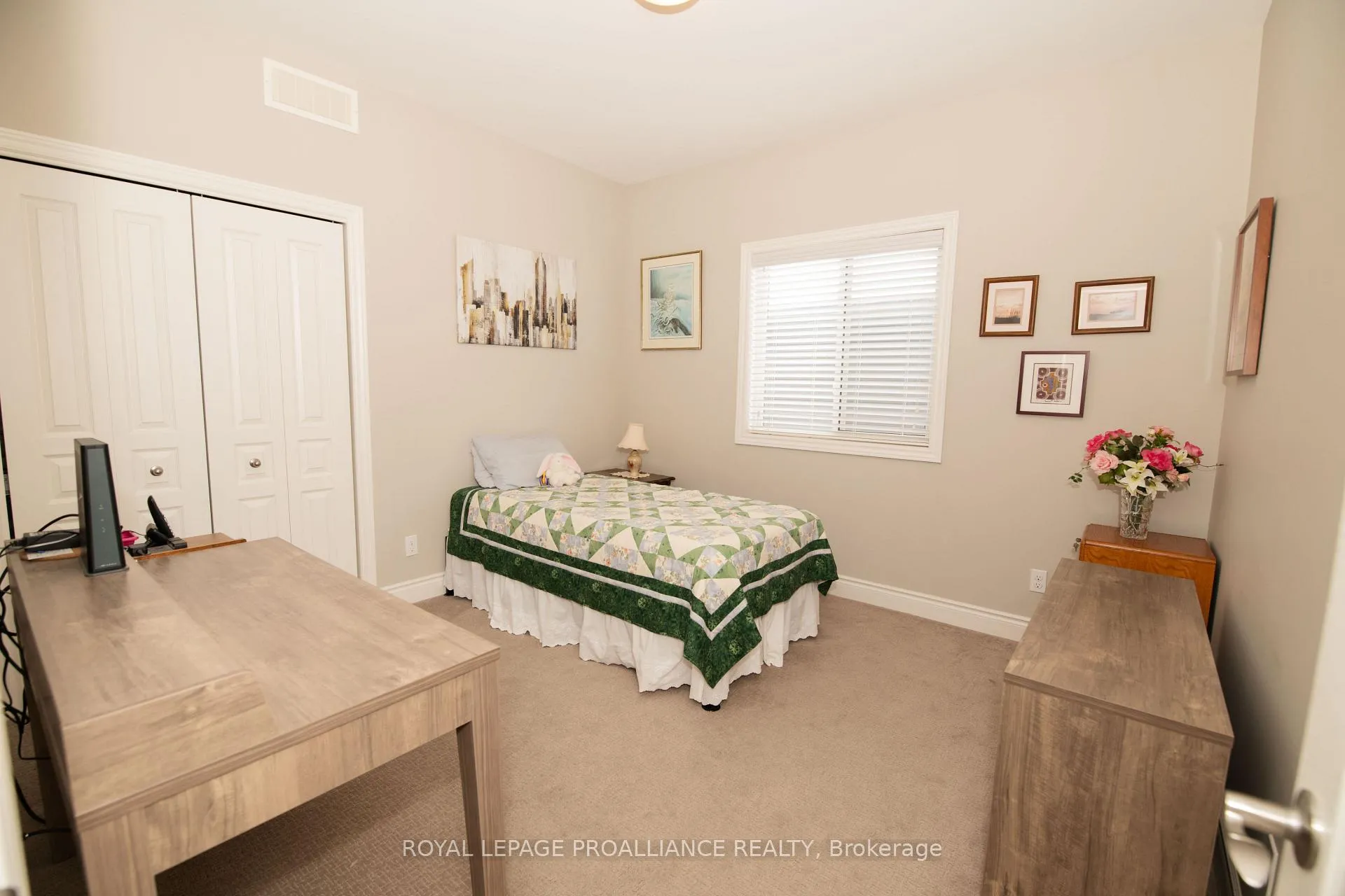 Photo 14 of 22 Walnut Crescent, Belleville, Thurlow Ward — HOMEH