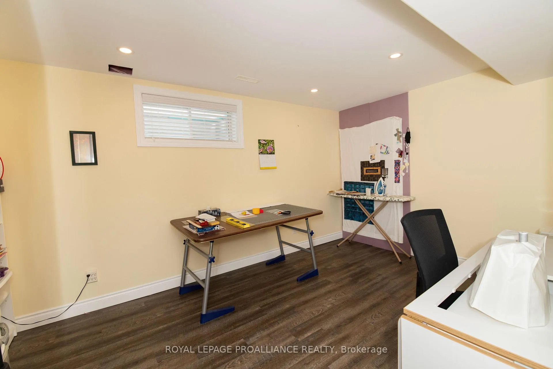 Photo 22 of 22 Walnut Crescent, Belleville, Thurlow Ward — HOMEH