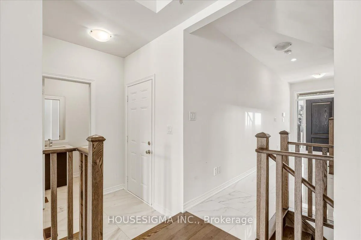Photo 15 of 303 Great Falls Boulevard, Hamilton, Waterdown — HOMEH