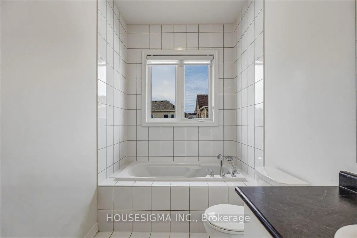 Photo 20 of 303 Great Falls Boulevard, Hamilton, Waterdown — HOMEH