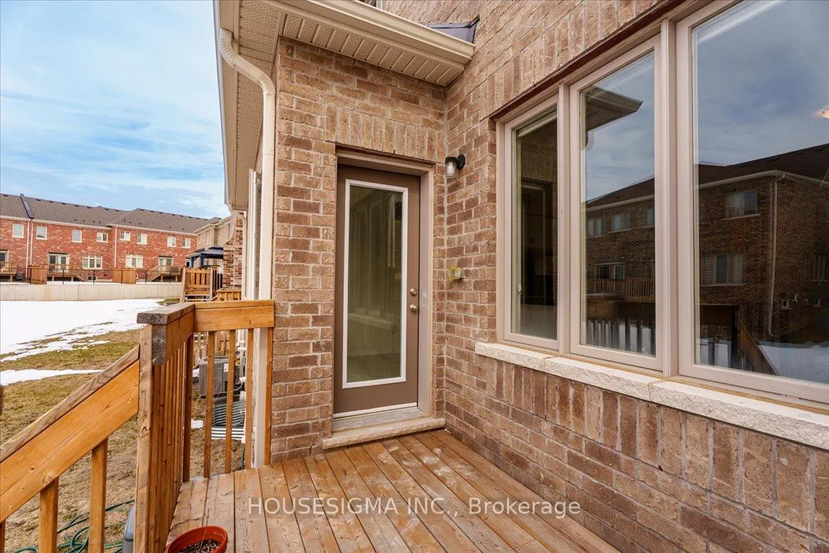 Photo 32 of 303 Great Falls Boulevard, Hamilton, Waterdown — HOMEH