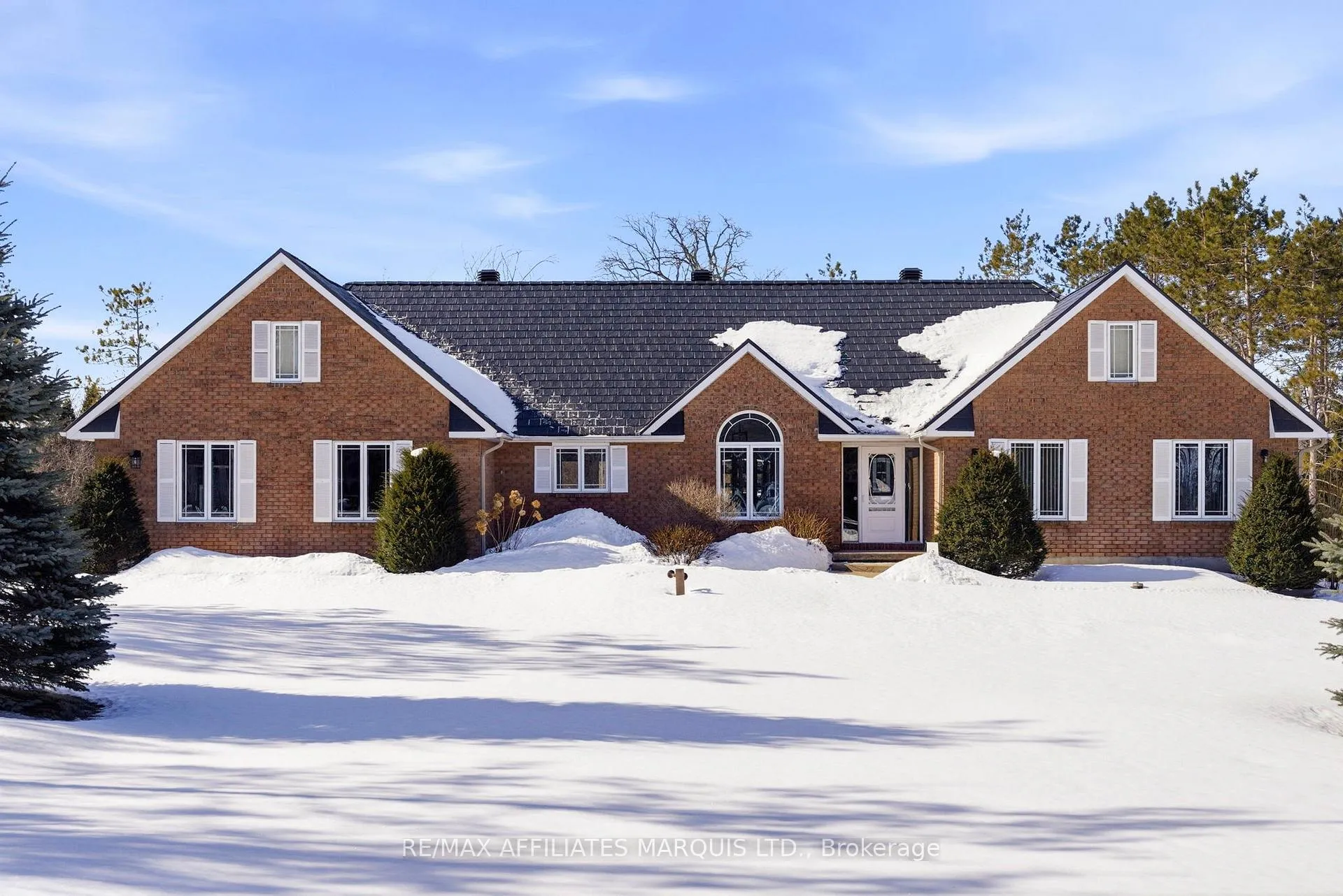 Photo 1 of 5650 Pinestone Drive, South Glengarry, South Glengarry (Charlottenburgh) Twp — HOMEH