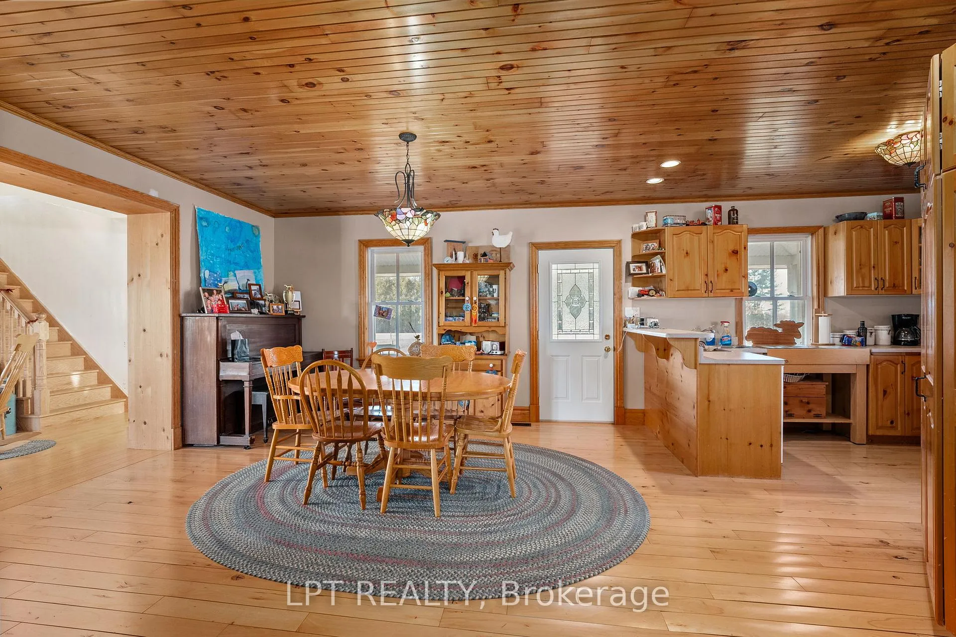 Photo 12 of 8923 Morning Glory Road, Georgina, Baldwin — HOMEH