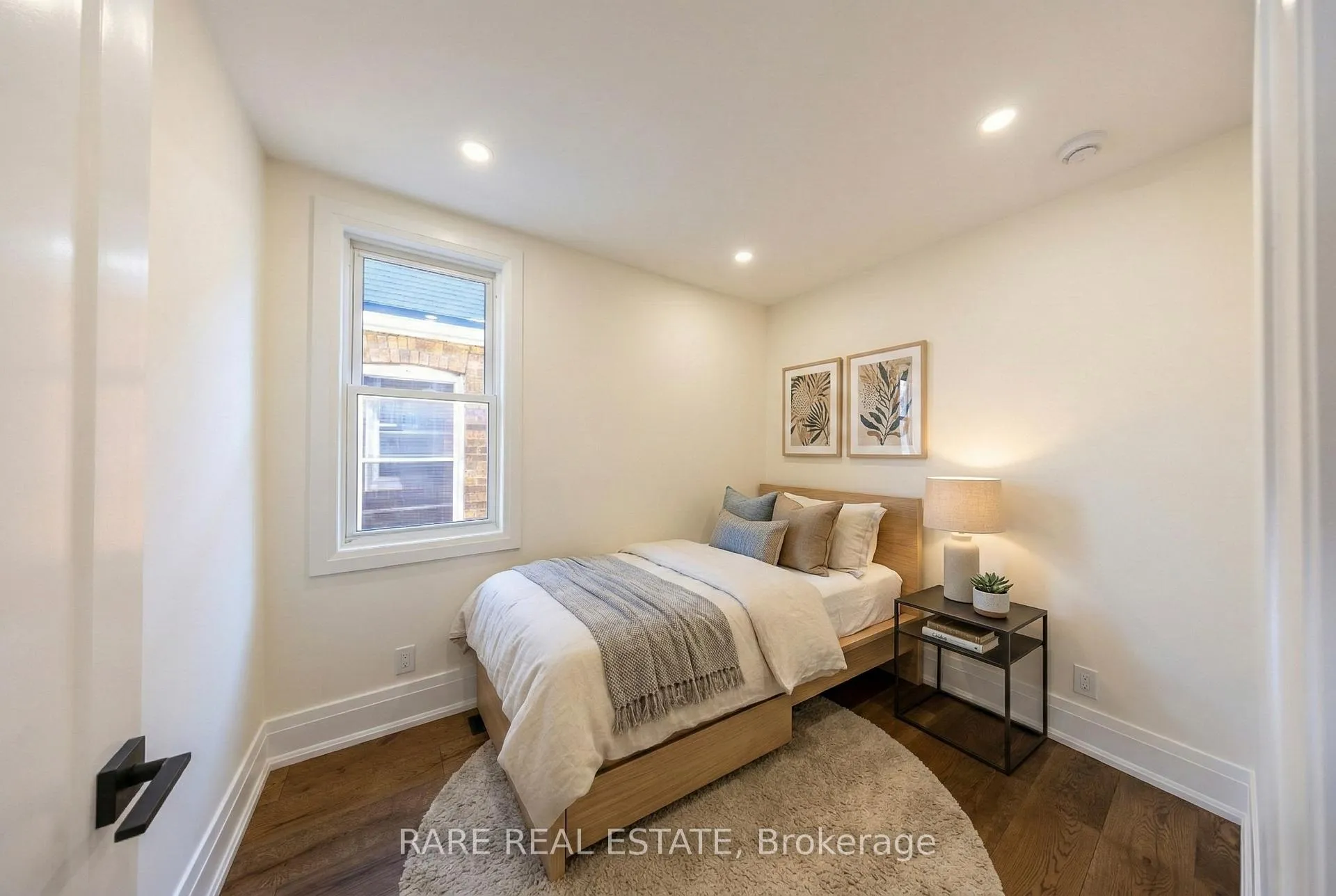 Photo 10 of 180 Swanwick Avenue, Toronto, East End-Danforth — HOMEH