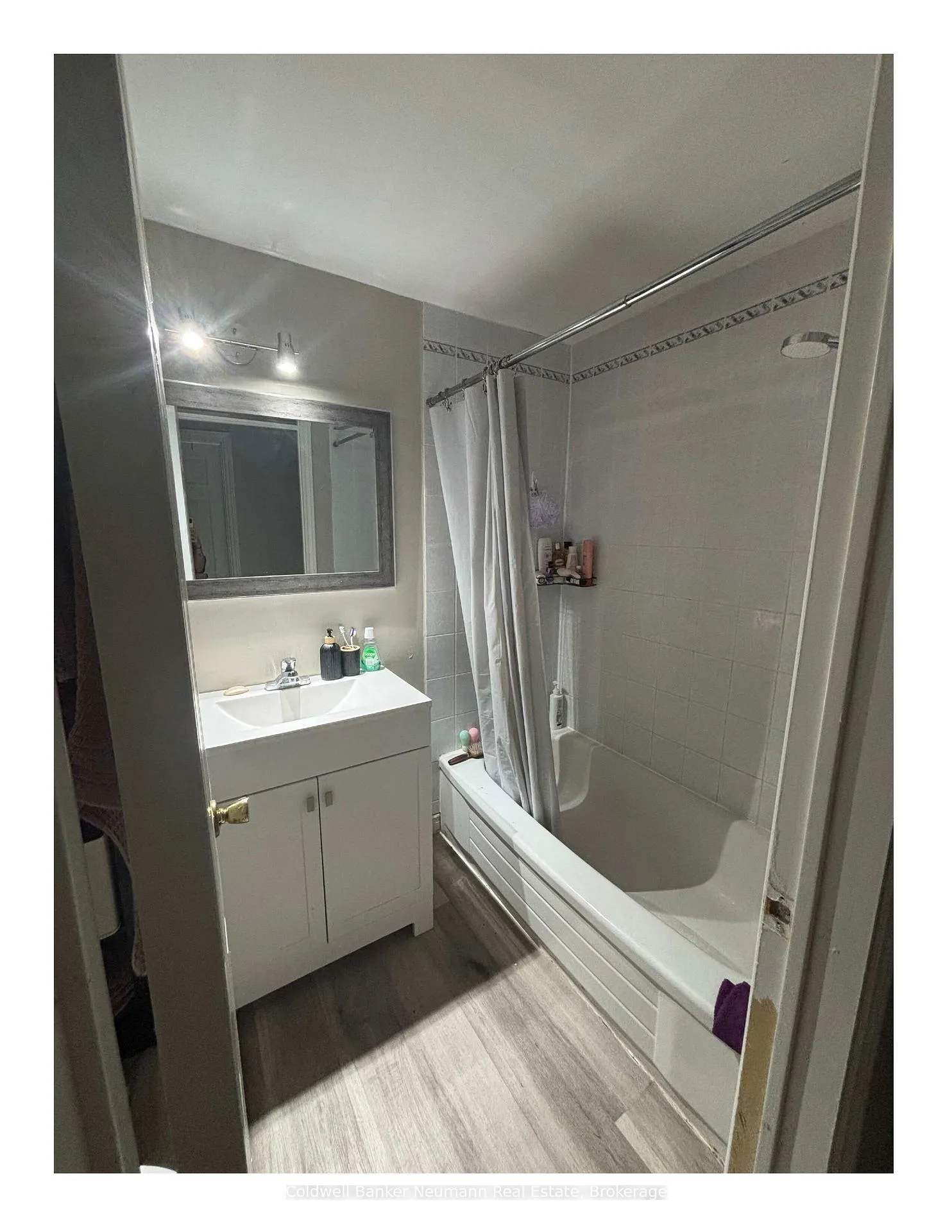 Photo 5 of 129 Rickson Avenue, Guelph, Kortright West — HOMEH