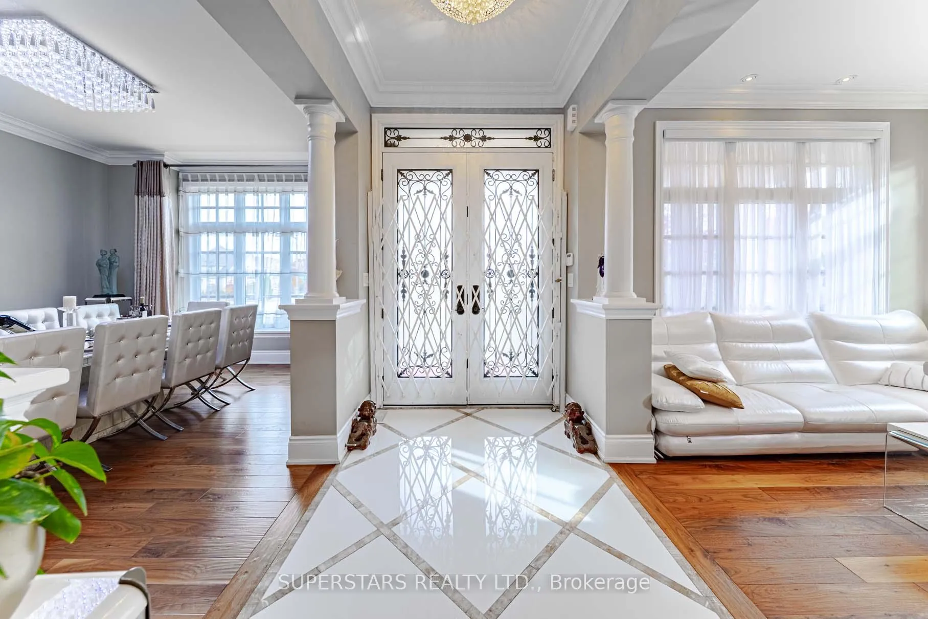 Photo 3 of 19 royal county down Crescent, Markham, Devil's Elbow — HOMEH