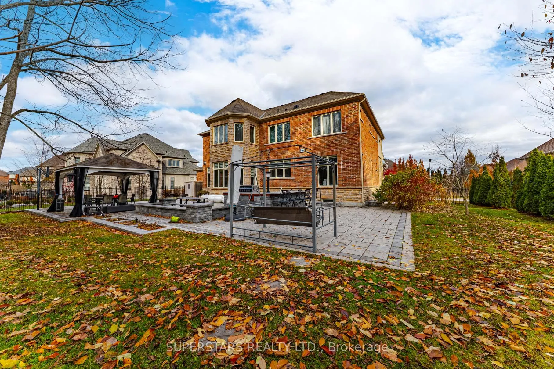 Photo 45 of 19 royal county down Crescent, Markham, Devil's Elbow — HOMEH