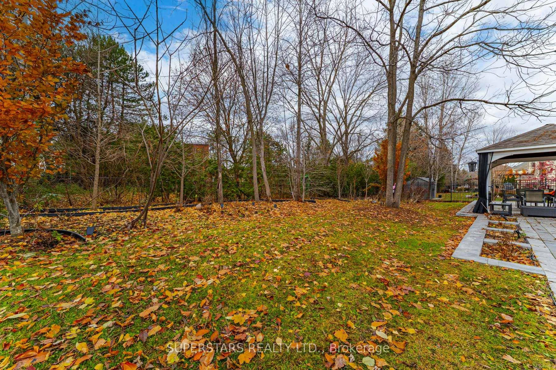 Photo 46 of 19 royal county down Crescent, Markham, Devil's Elbow — HOMEH